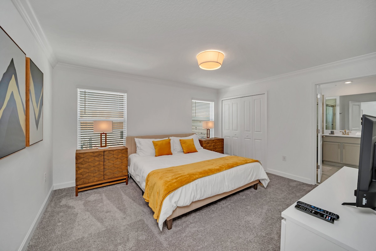 4228 El Dr., Storey Lake_19.jpg