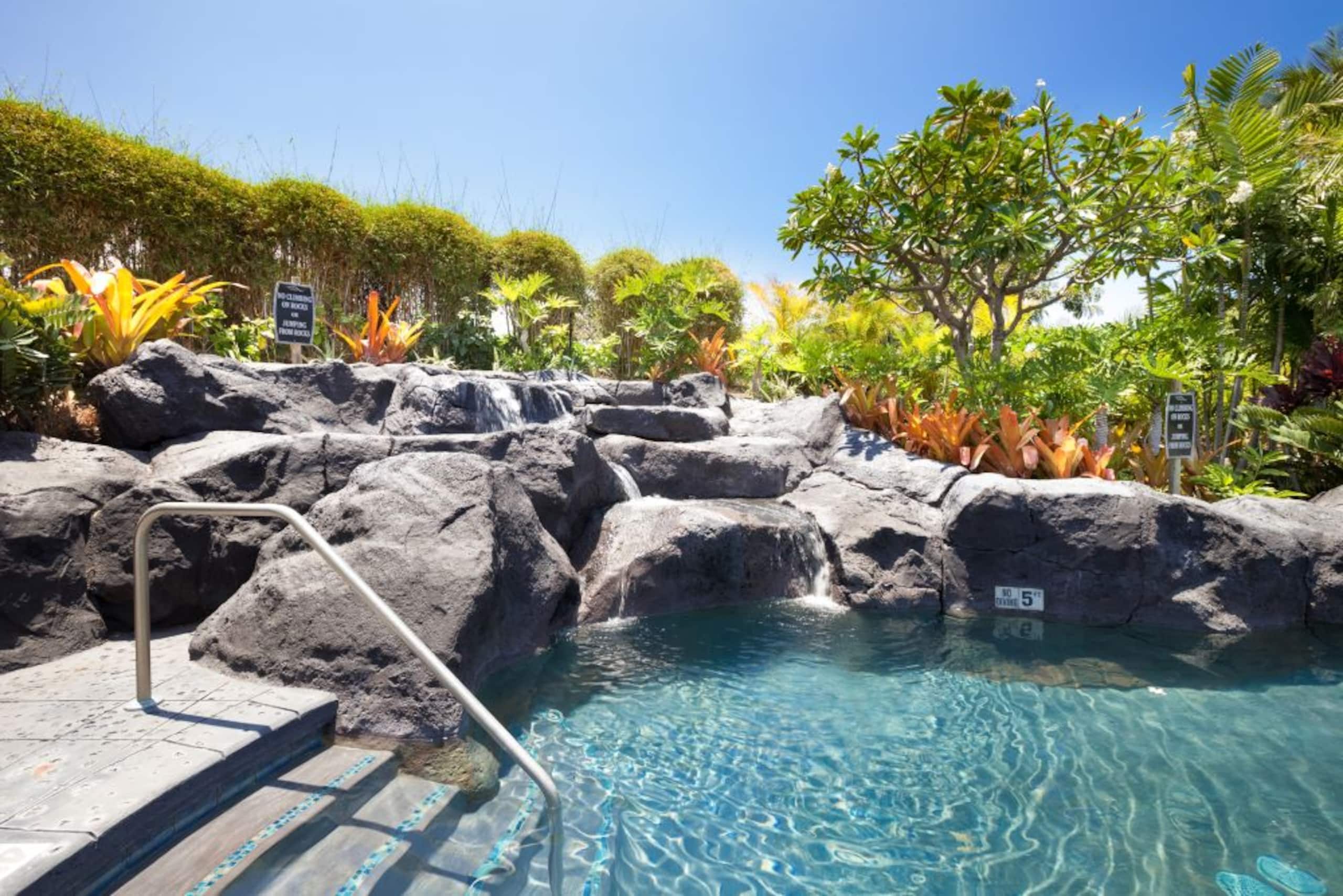 Townhouse in Waikoloa Village · ★4.96 · 3 bedrooms · 4 beds · 3 shared baths - Image 54