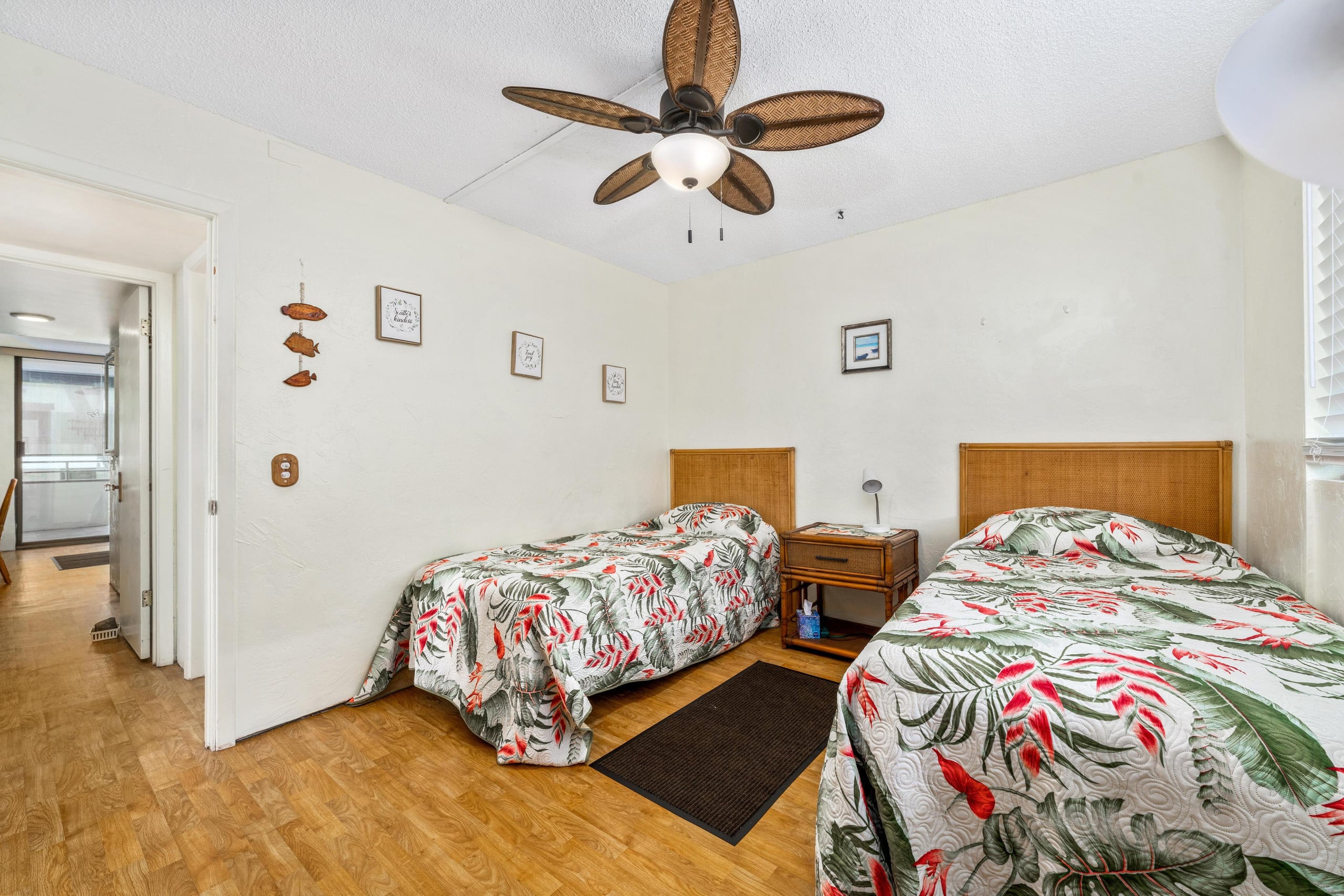 Condo in Kailua-Kona · ★4.64 · 2 bedrooms · 4 beds · 2 shared baths - Image 26