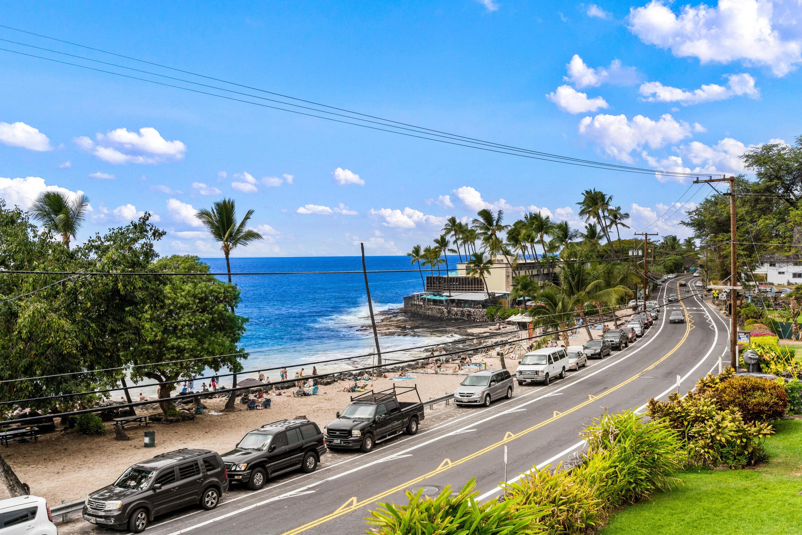 Condo in Kailua-Kona · ★4.64 · 2 bedrooms · 4 beds · 2 shared baths - Image 39