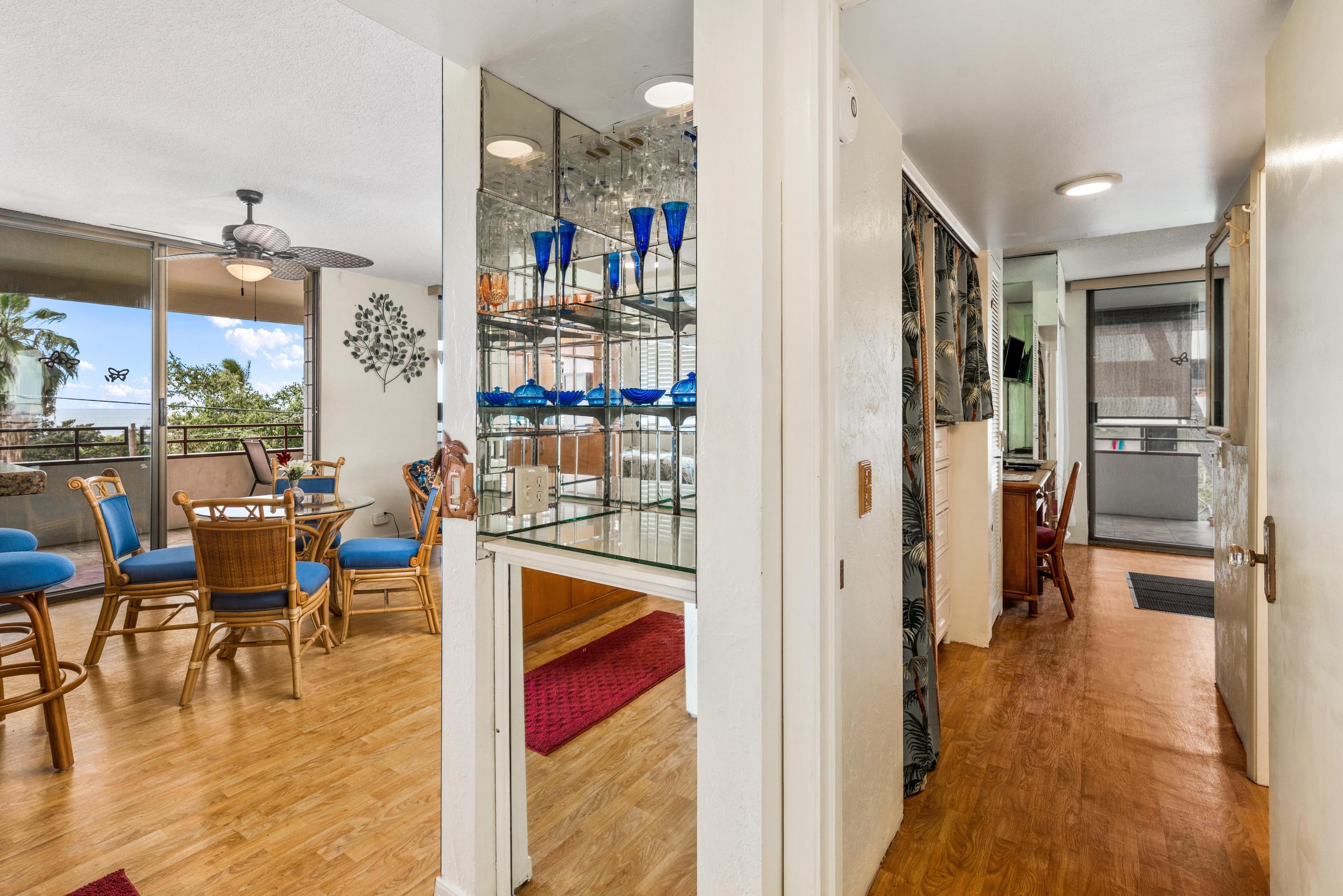 Condo in Kailua-Kona · ★4.64 · 2 bedrooms · 4 beds · 2 shared baths - Image 18