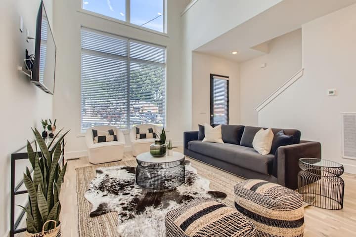 15- Modern Getaway-The Music City Collection - Houses for Rent in