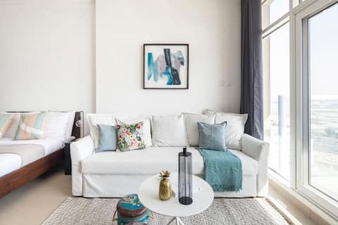 Popular Airbnb listing: Bright and Modern Studio in Al Barsha South! in Al Barsha South Third