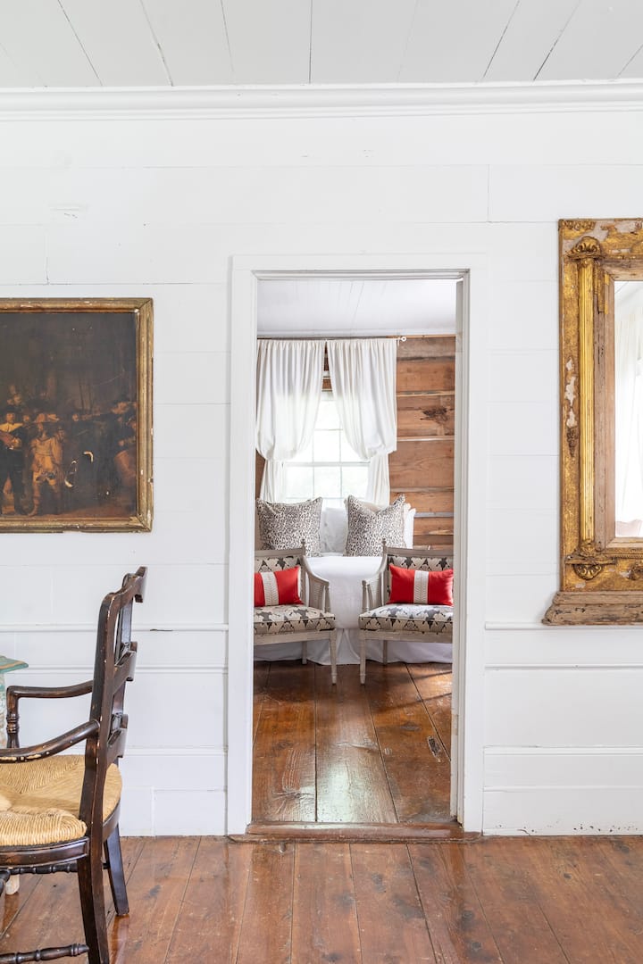 Veľká manželská posteľ