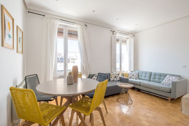 Spacious apartment-4Bedrooms 2Bathrooms – Goya