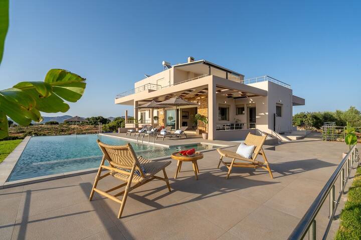 Villa Anastasia, Private Heated Pool Full Privacy gallery image 2