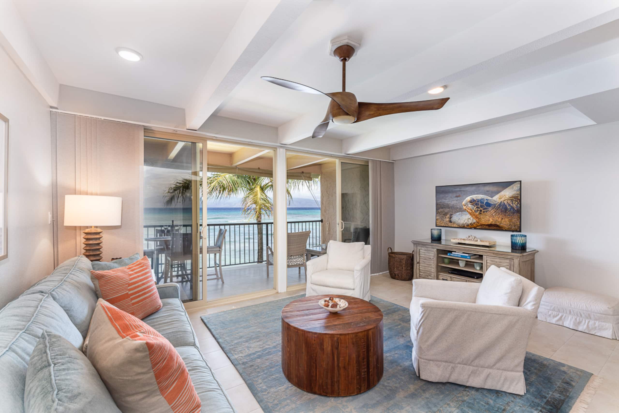 Condo in Lahaina · ★4.93 · 2 bedrooms · 3 beds · 2 baths - Image 4