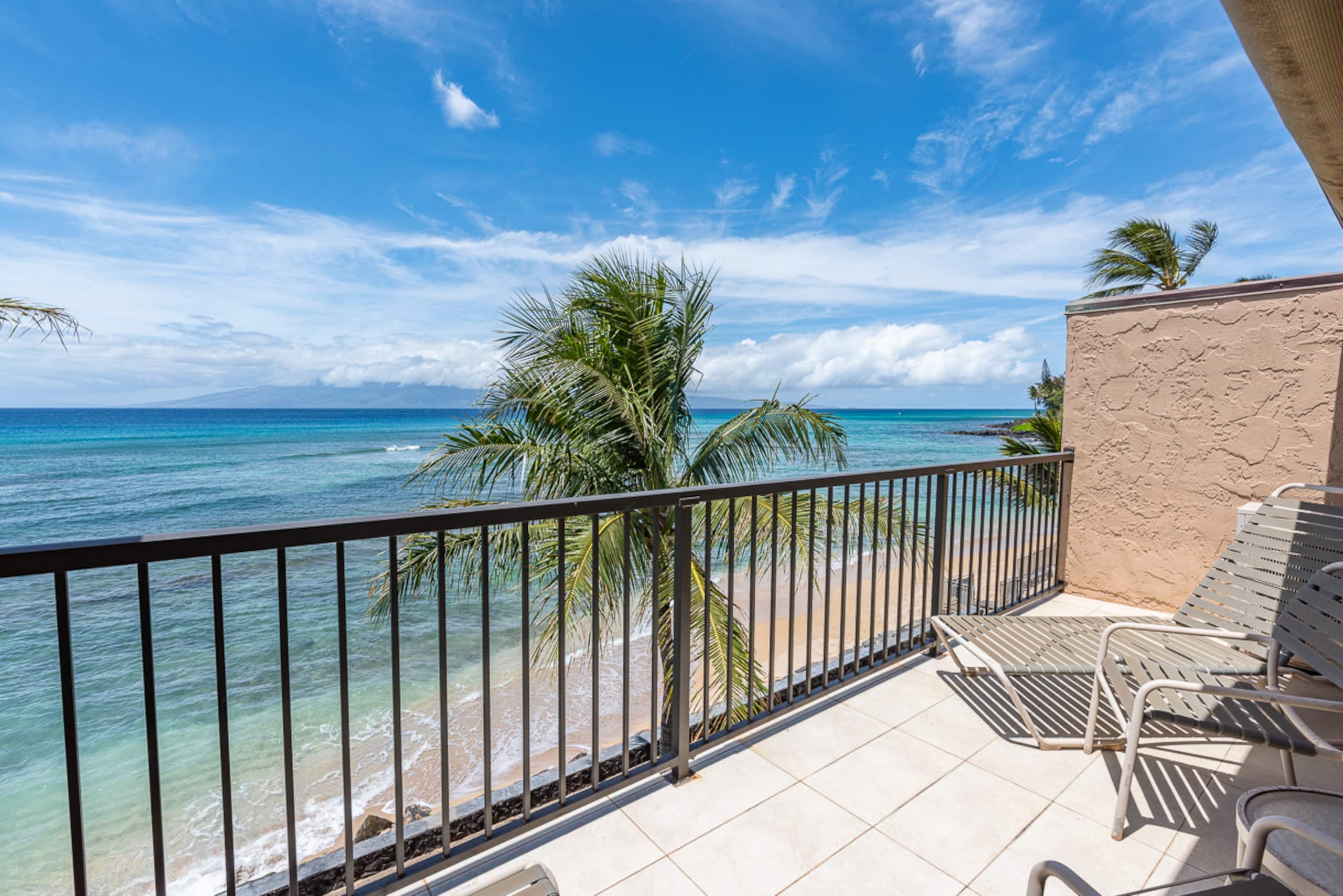 Condo in Lahaina · ★4.93 · 2 bedrooms · 3 beds · 2 baths - Image 32