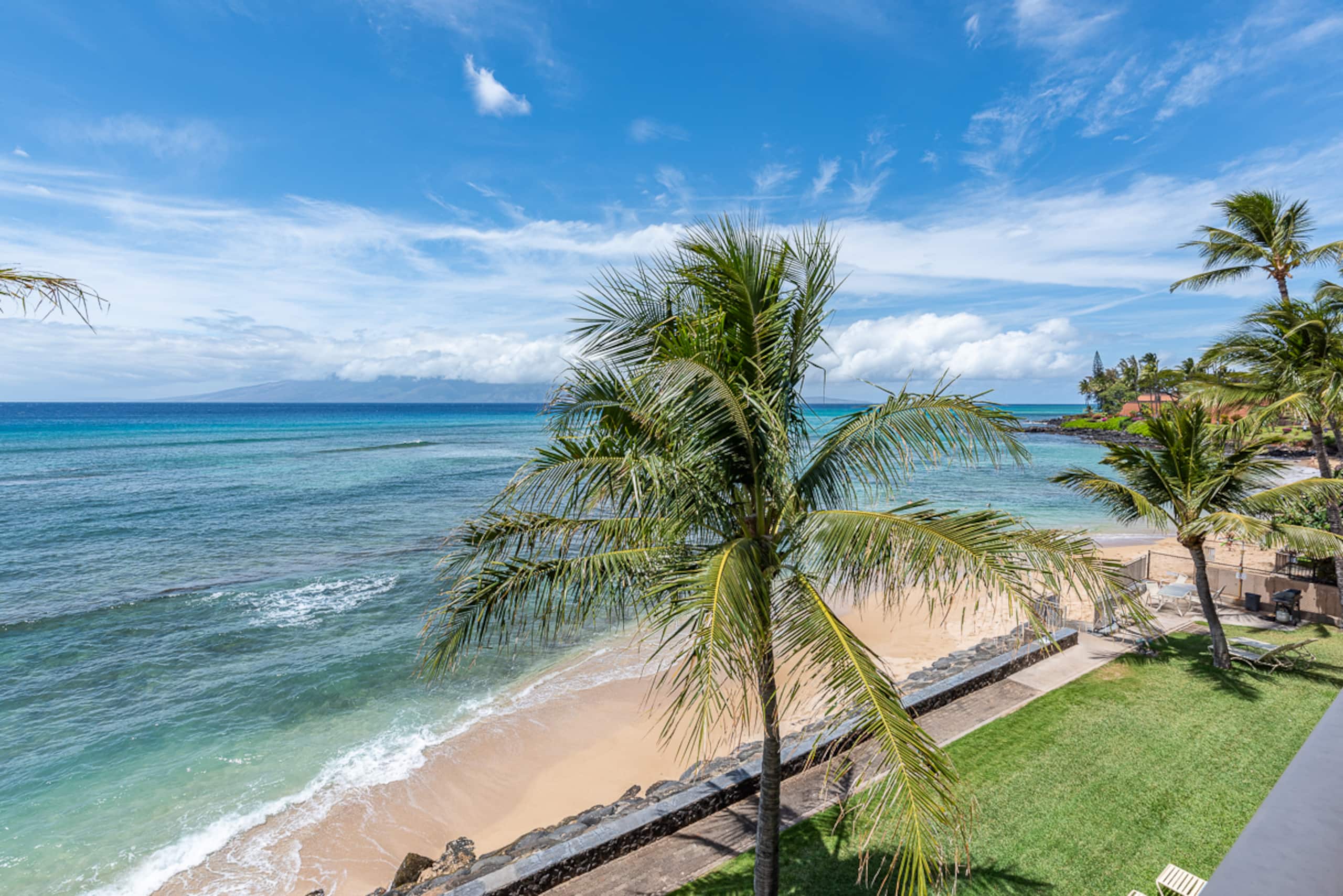 Condo in Lahaina · ★4.93 · 2 bedrooms · 3 beds · 2 baths - Image 42
