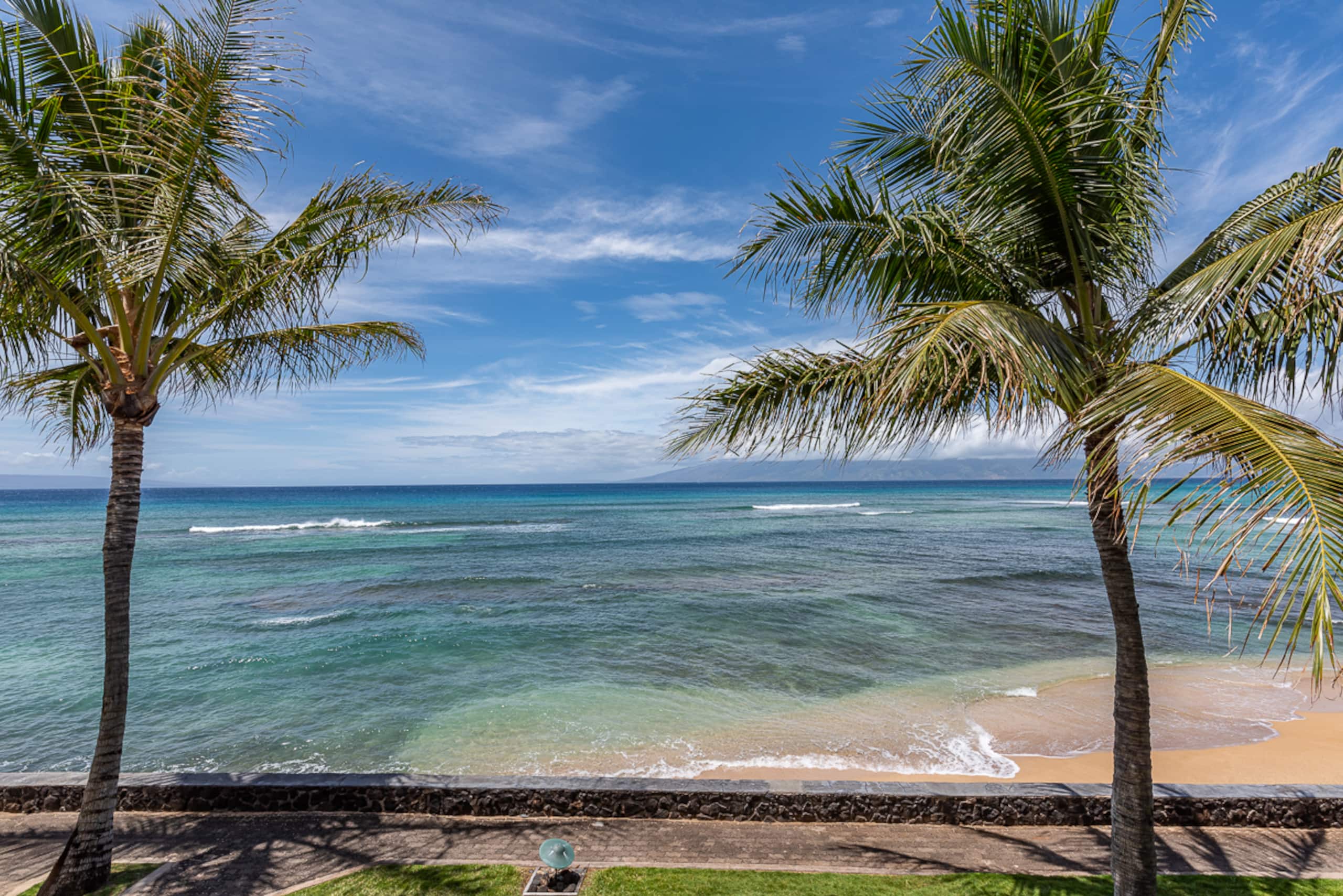 Condo in Lahaina · ★4.93 · 2 bedrooms · 3 beds · 2 baths - Image 40