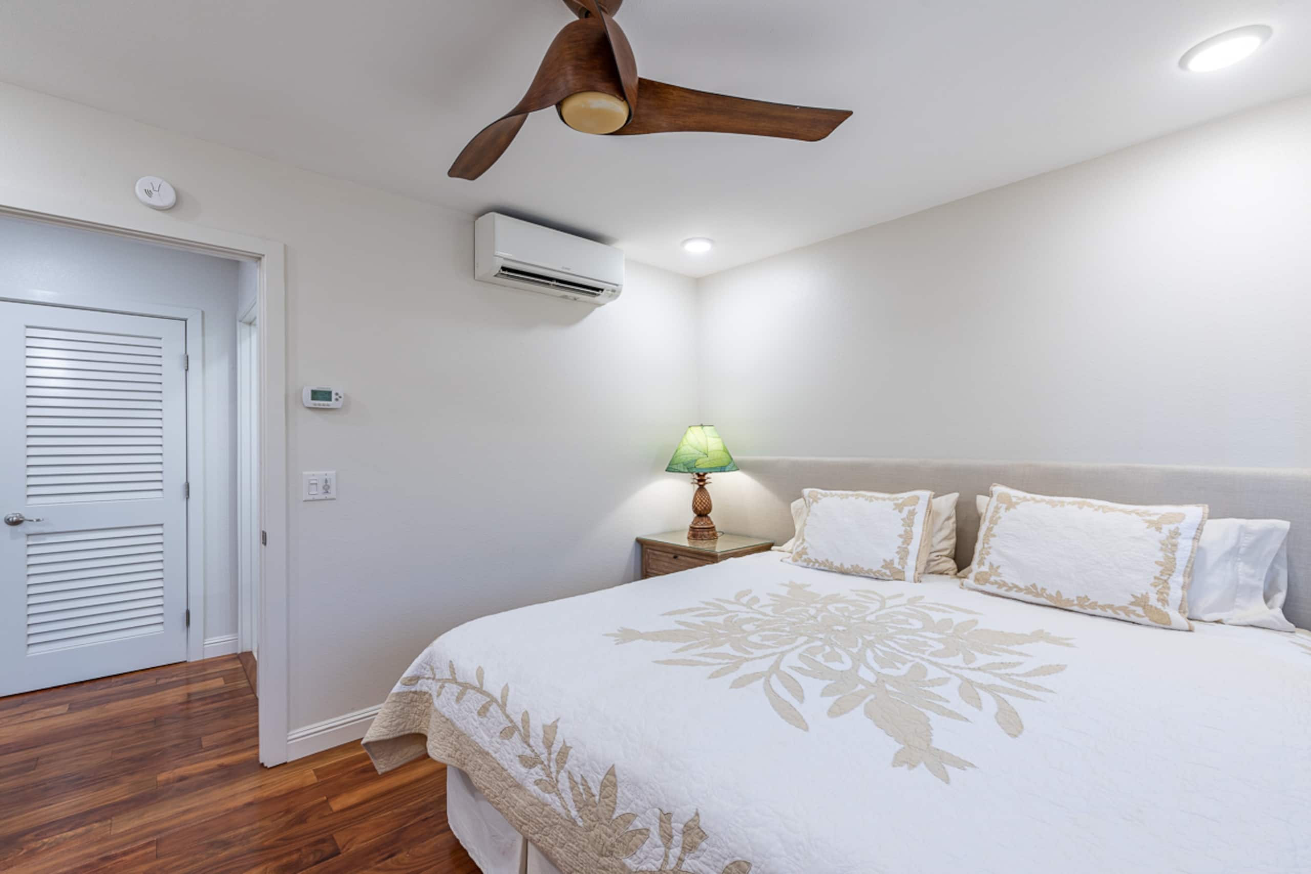 Condo in Lahaina · ★4.93 · 2 bedrooms · 3 beds · 2 baths - Image 21