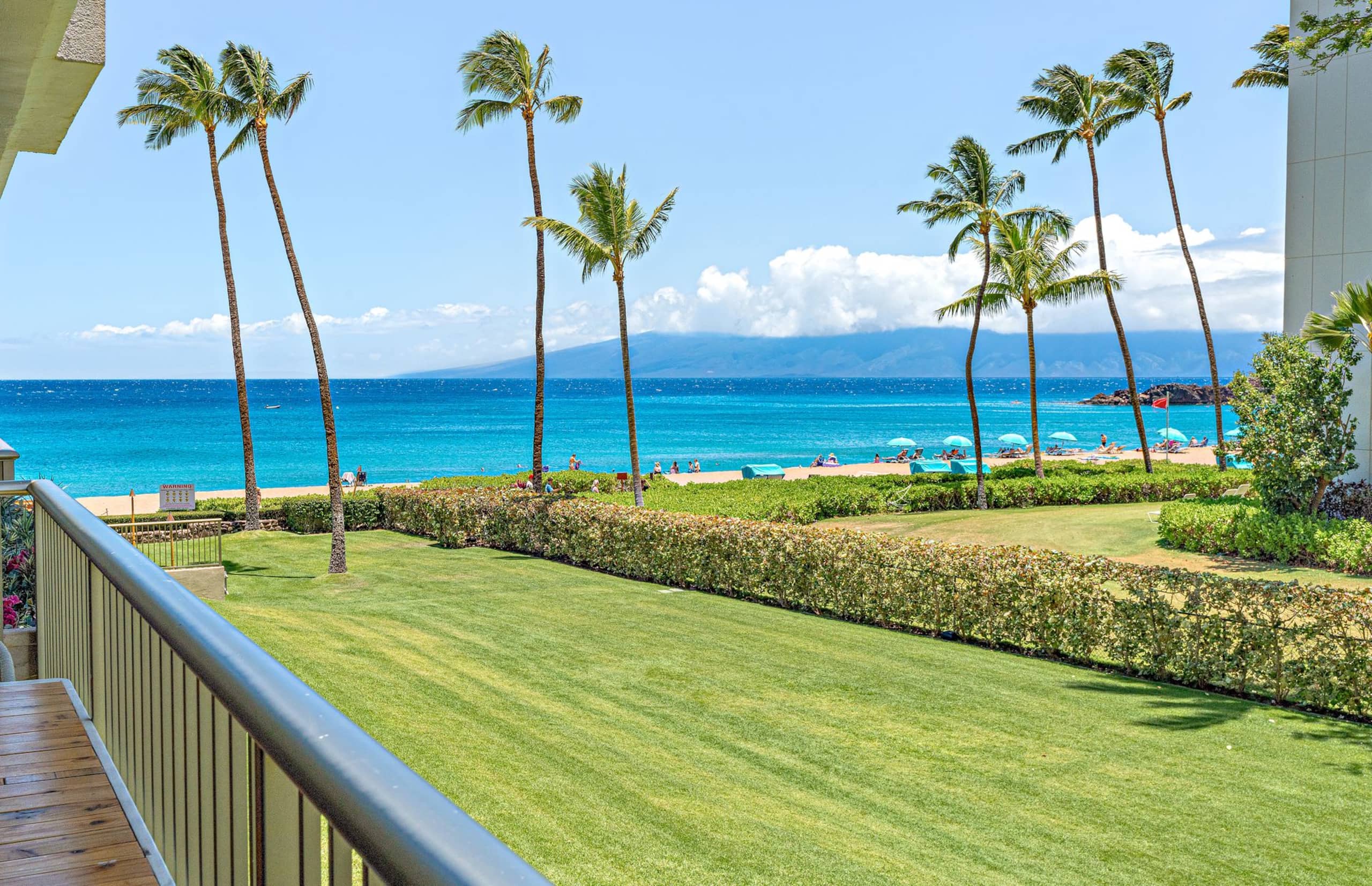 Condo in Lahaina · ★4.82 · 1 bedroom · 2 beds · 2 baths - Image 27