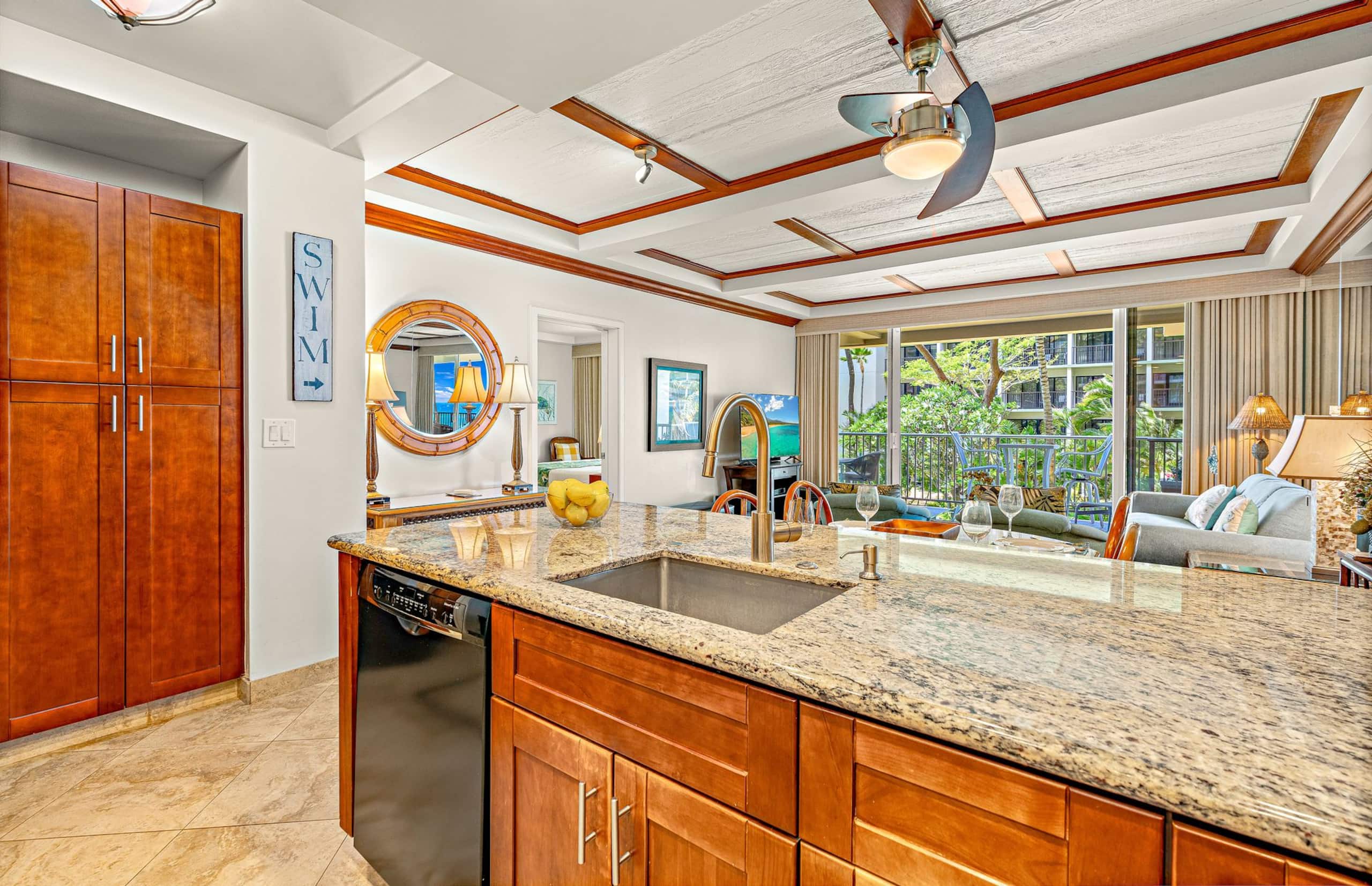 Condo in Lahaina · ★4.82 · 1 bedroom · 2 beds · 2 baths - Image 7