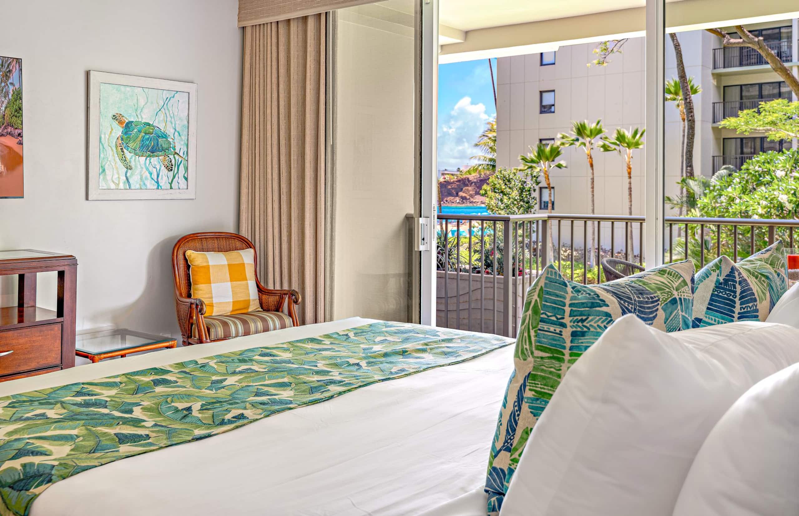 Condo in Lahaina · ★4.82 · 1 bedroom · 2 beds · 2 baths - Image 20
