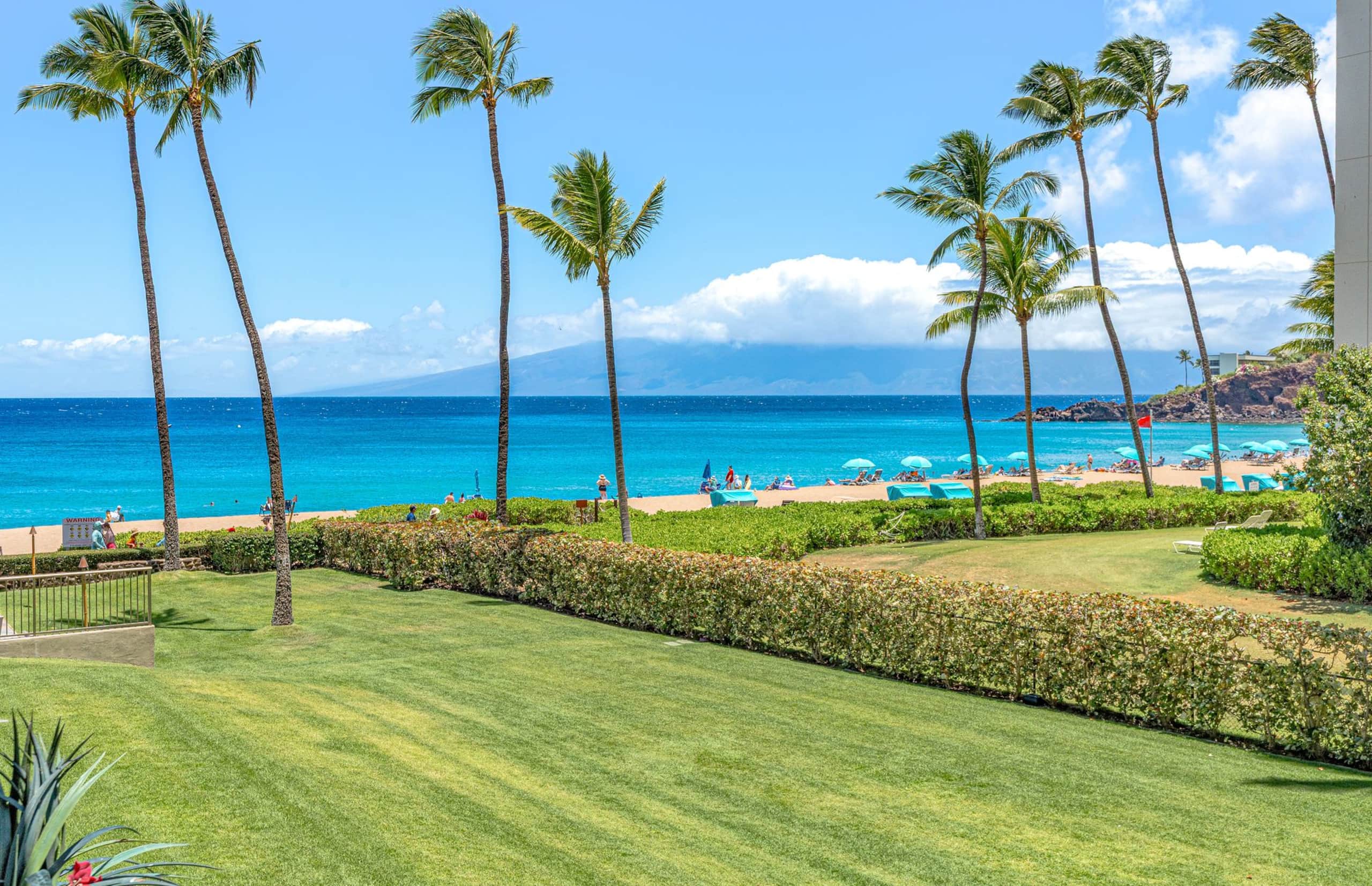 Condo in Lahaina · ★4.82 · 1 bedroom · 2 beds · 2 baths - Image 5