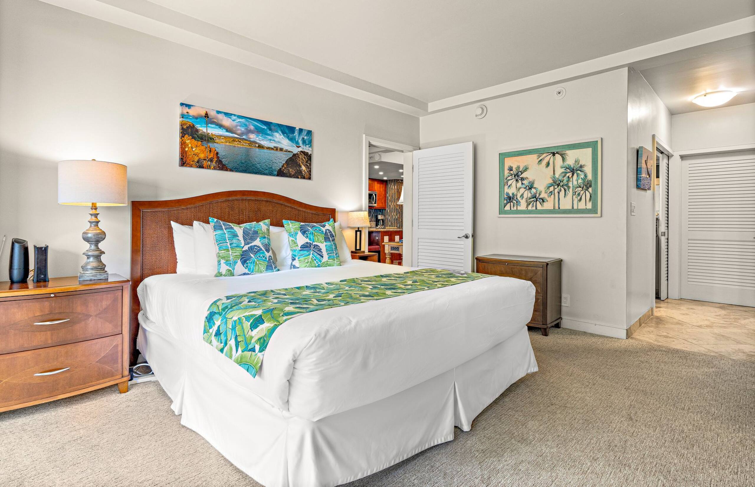 Condo in Lahaina · ★4.82 · 1 bedroom · 2 beds · 2 baths - Image 21