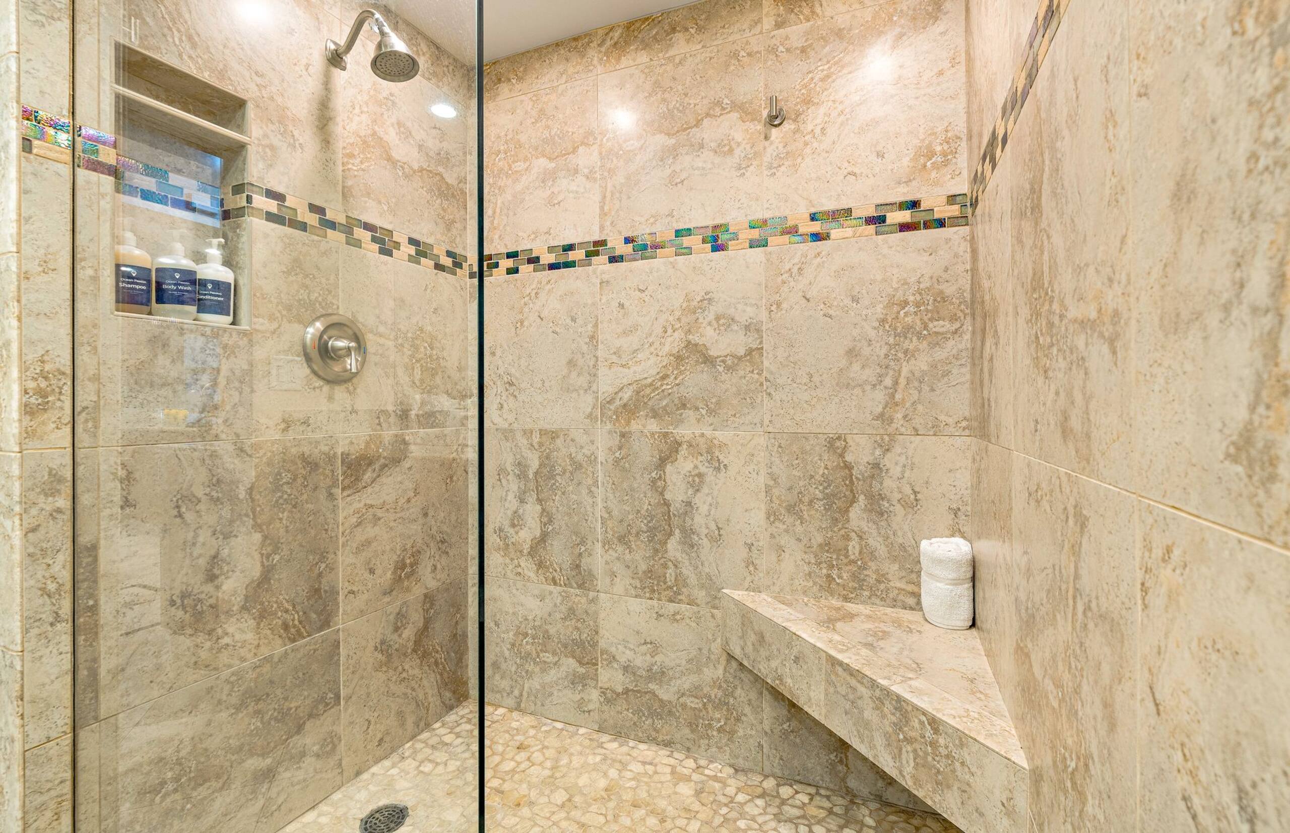 Condo in Lahaina · ★4.82 · 1 bedroom · 2 beds · 2 baths - Image 17