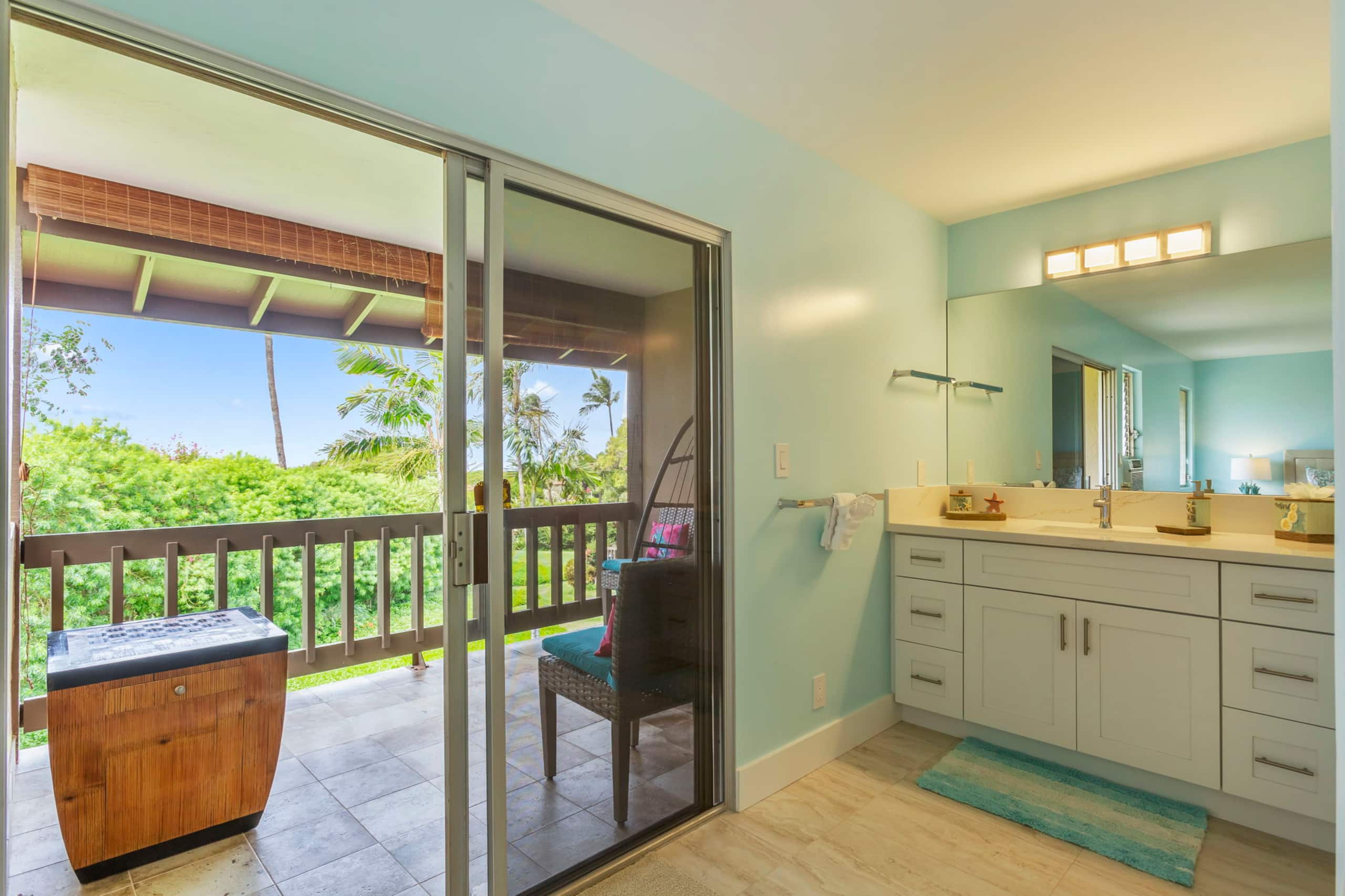 Condo in Lahaina · ★4.79 · 3 bedrooms · 5 beds · 3 shared baths - Image 35