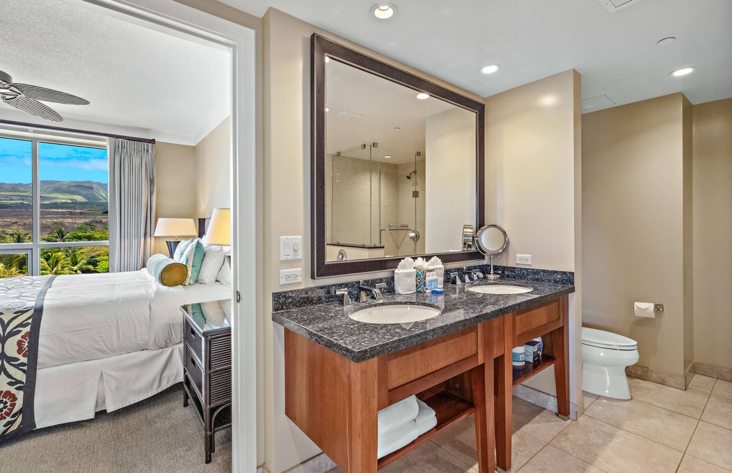 Condo in Lahaina · ★4.44 · 2 bedrooms · 3 beds · 2 baths - Image 27