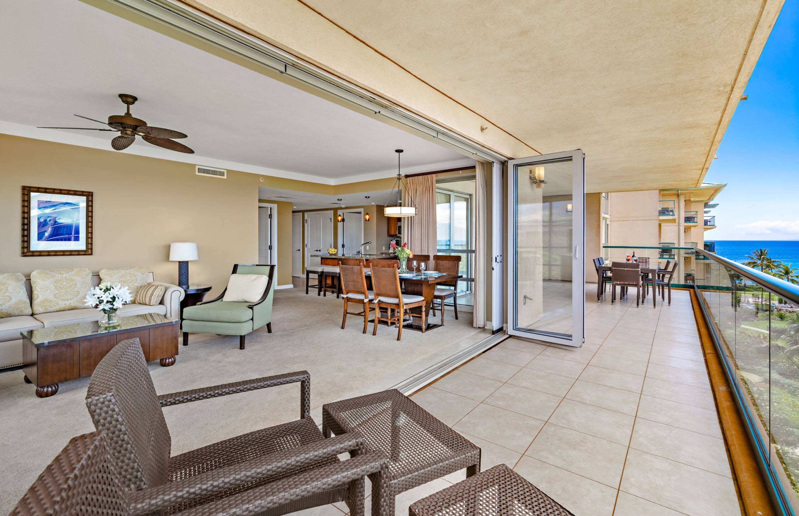 Condo in Lahaina · ★4.44 · 2 bedrooms · 3 beds · 2 baths - Image 14