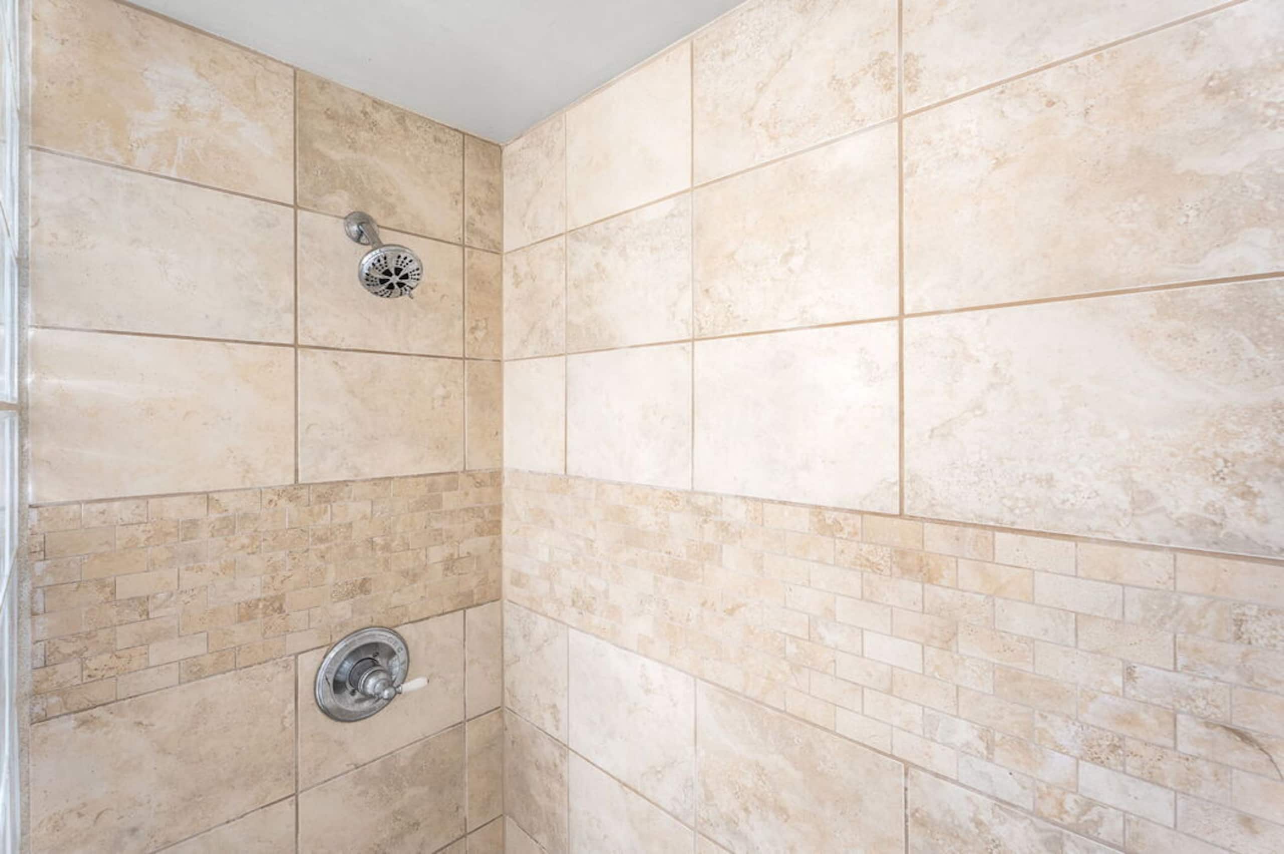 Condo in Kailua-Kona · ★4.89 · 1 bedroom · 2 beds · 2 private baths - Image 26