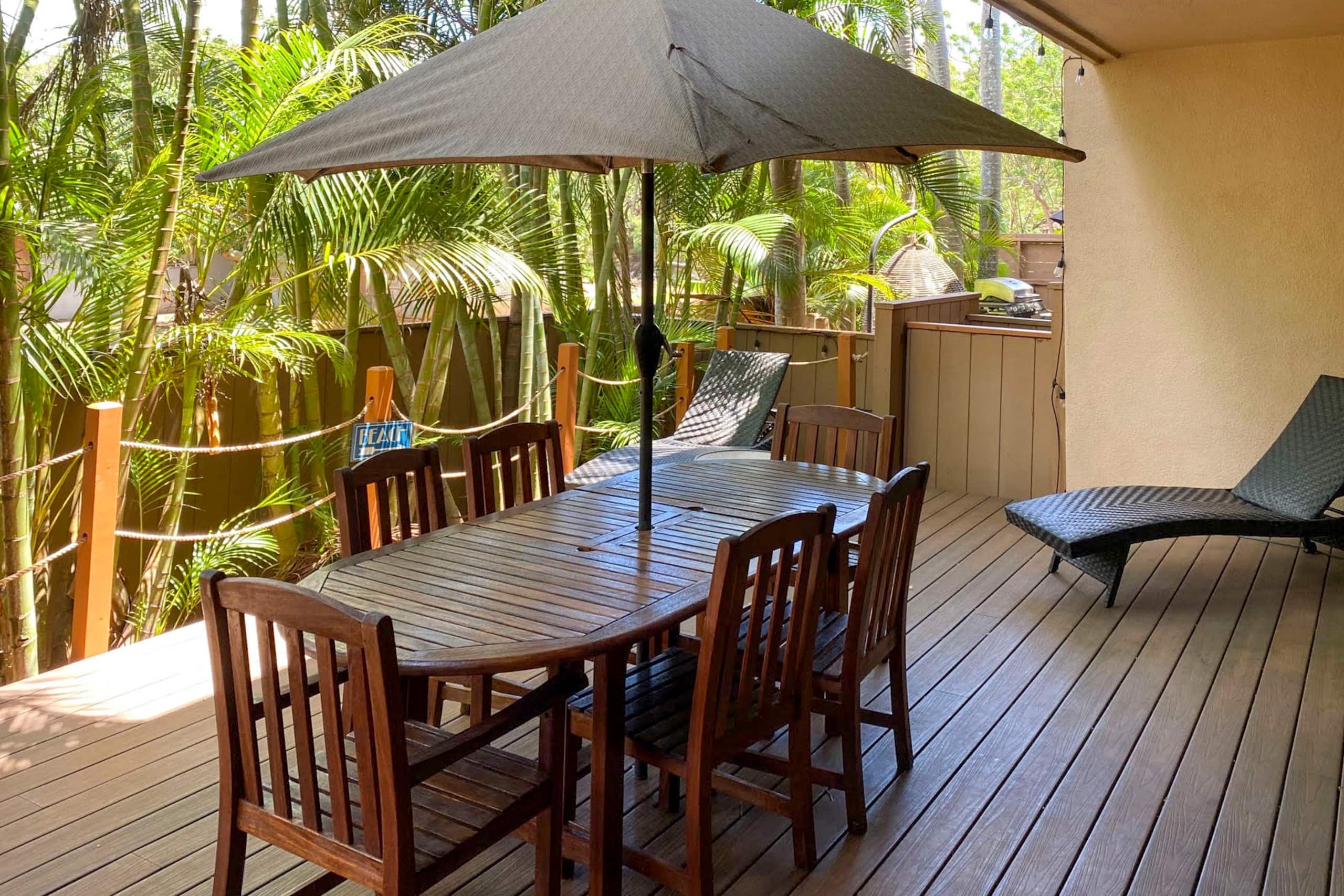 Condo in Lahaina · ★4.96 · 3 bedrooms · 4 beds · 2.5 baths - Image 2