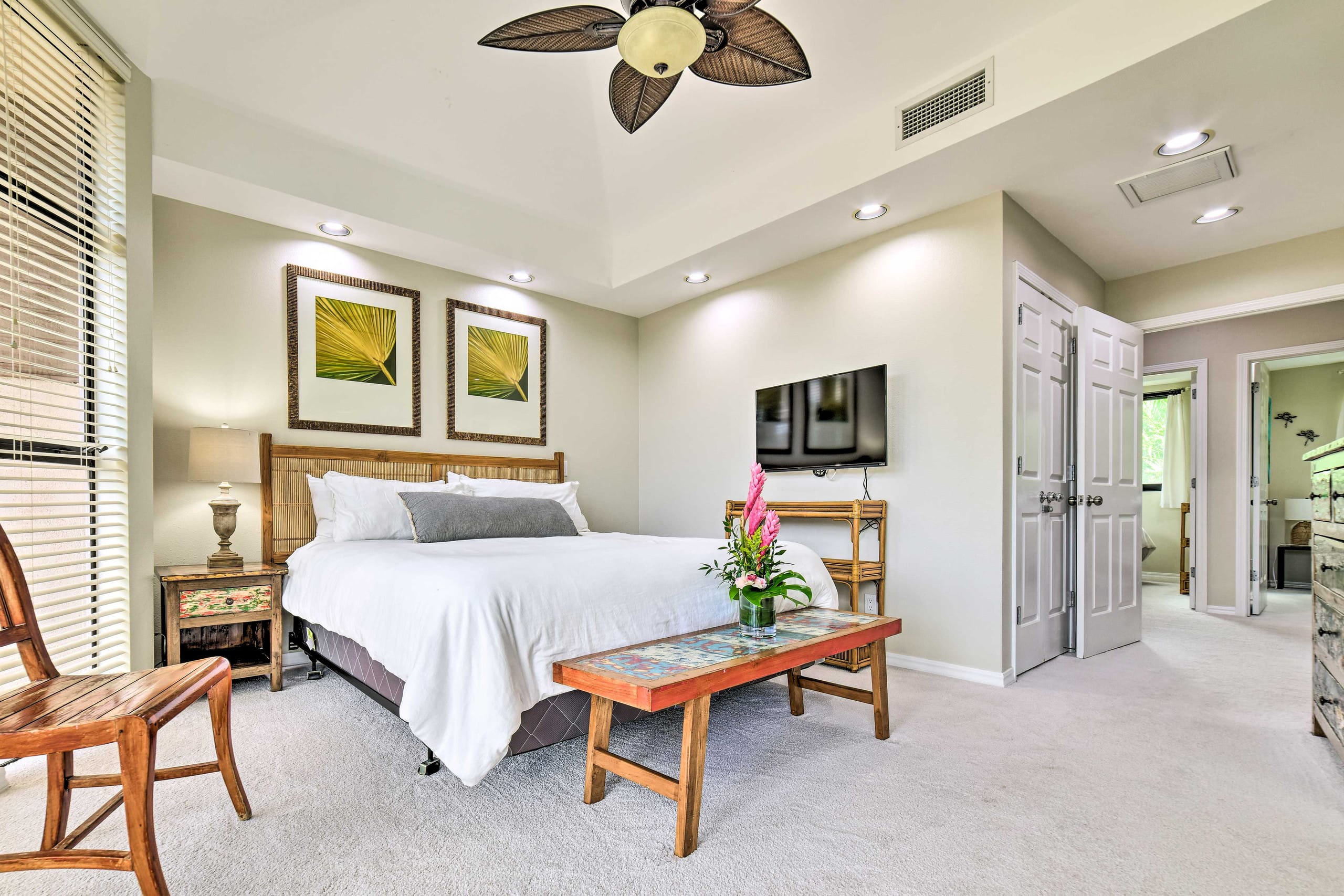 Condo in Lahaina · ★4.96 · 3 bedrooms · 4 beds · 2.5 baths - Image 13