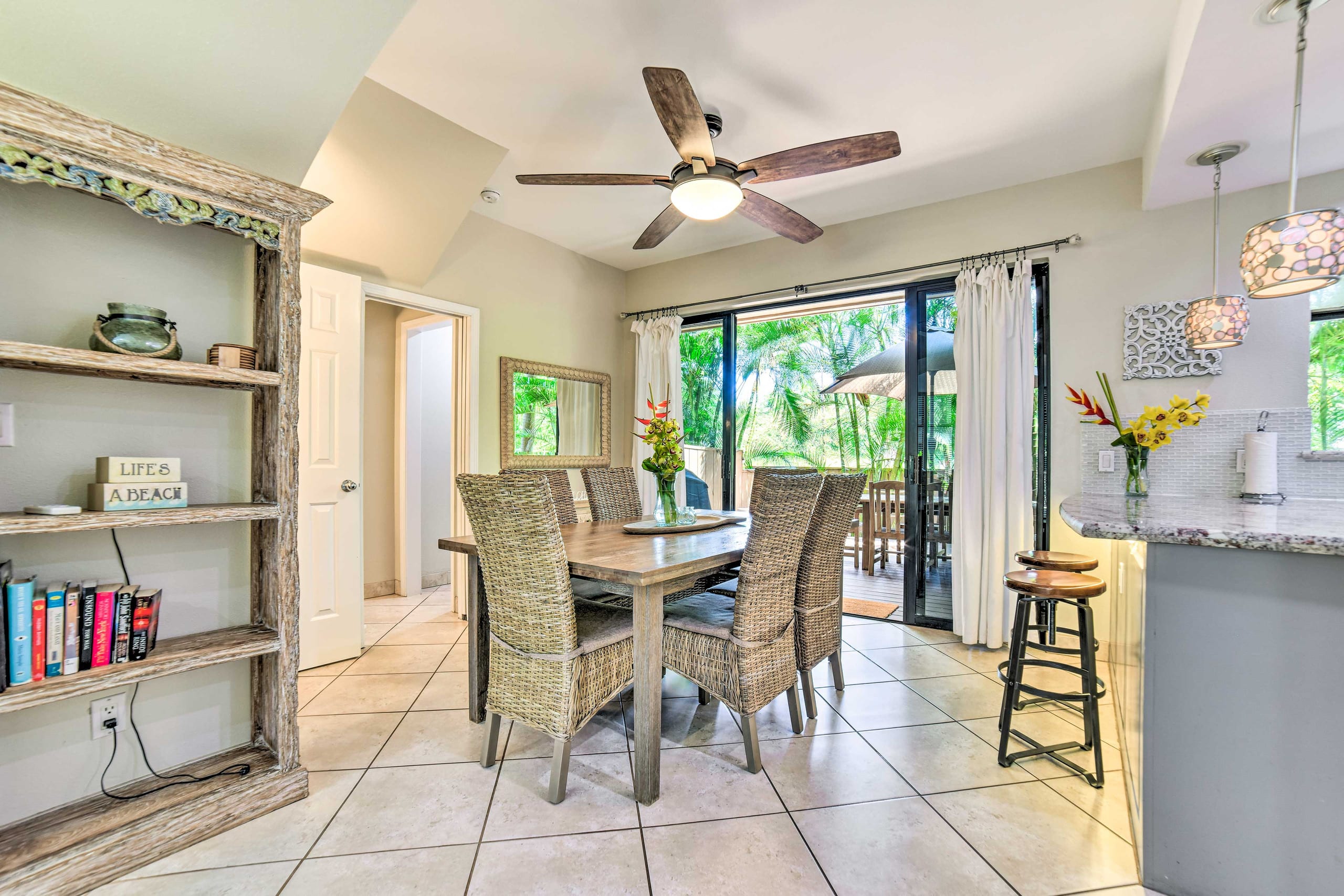 Condo in Lahaina · ★4.96 · 3 bedrooms · 4 beds · 2.5 baths - Image 10