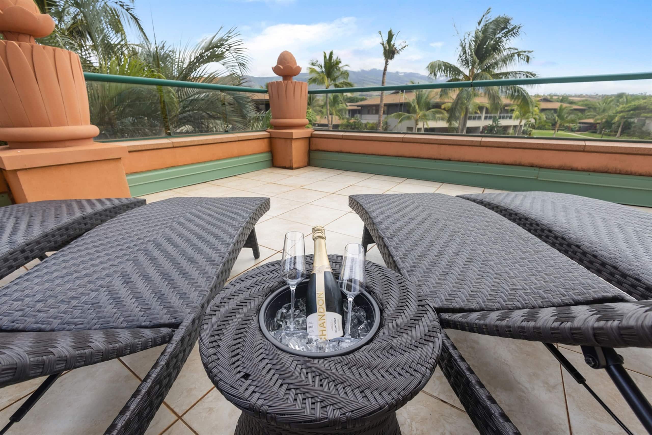 Condo in Lahaina · ★4.95 · 2 bedrooms · 3 beds · 2 baths - Image 22