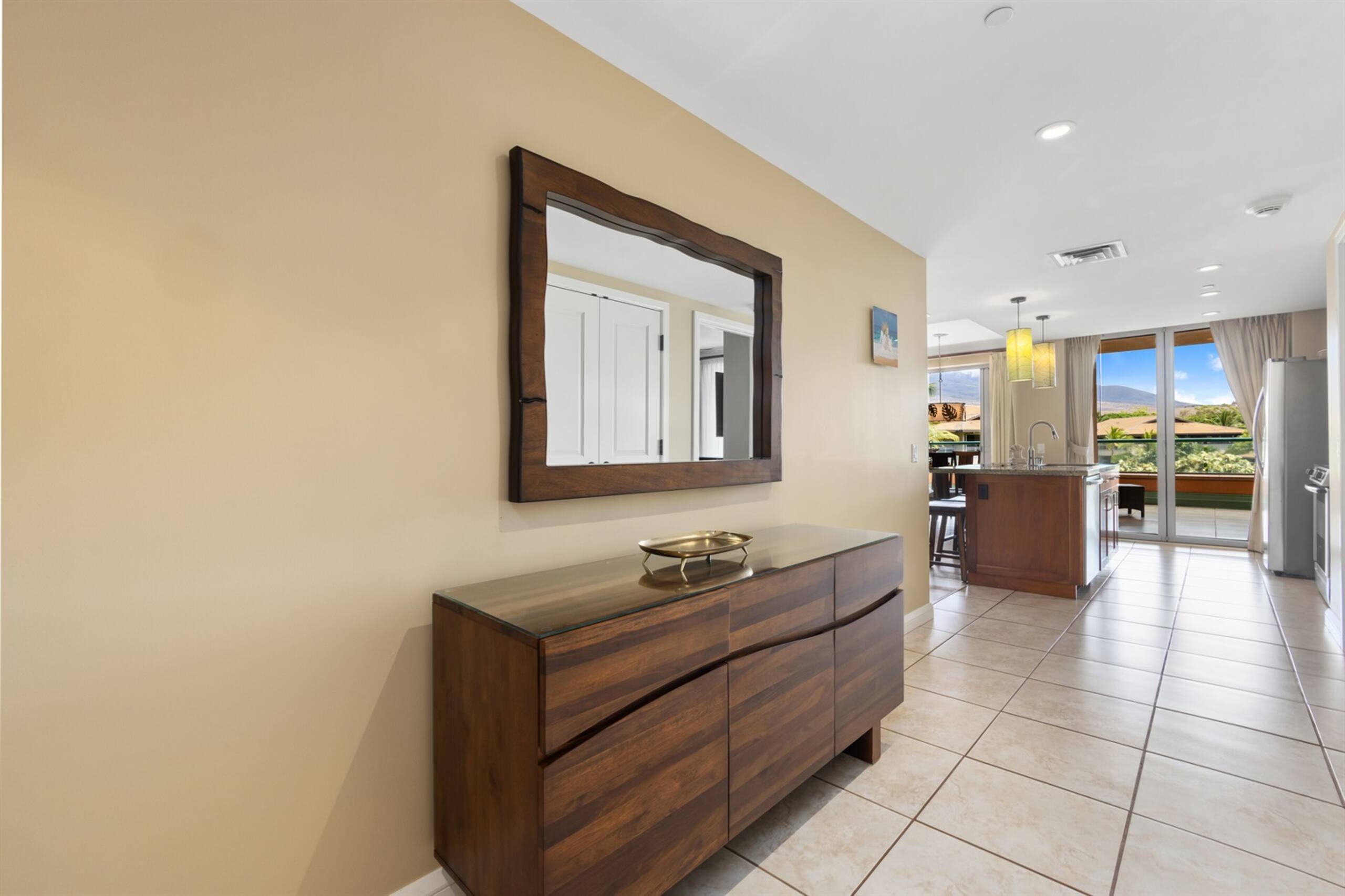 Condo in Lahaina · ★4.95 · 2 bedrooms · 3 beds · 2 baths - Image 10