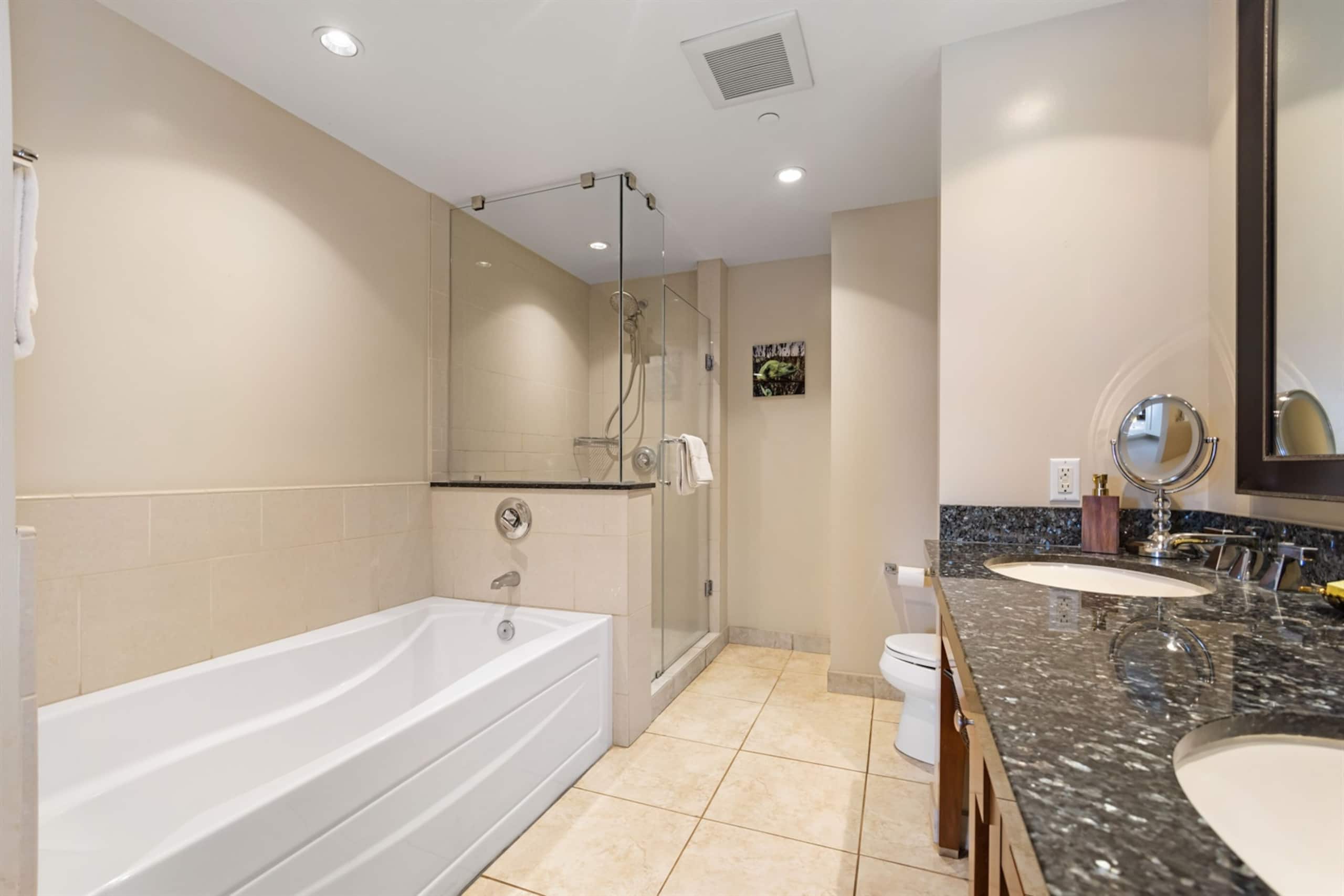 Condo in Lahaina · ★4.95 · 2 bedrooms · 3 beds · 2 baths - Image 36