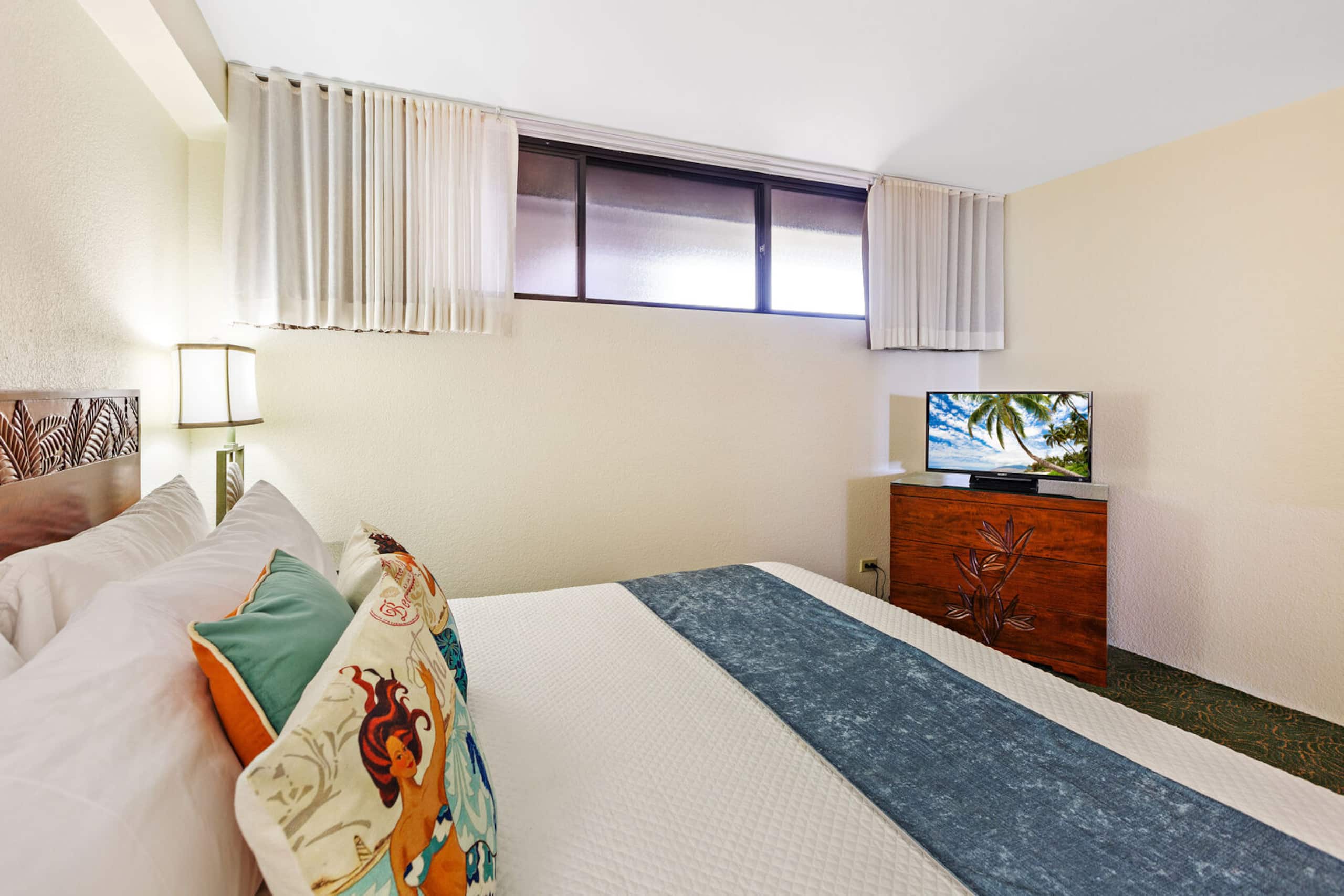 Condo in Lahaina · ★4.65 · 1 bedroom · 2 beds · 1 bath - Image 21
