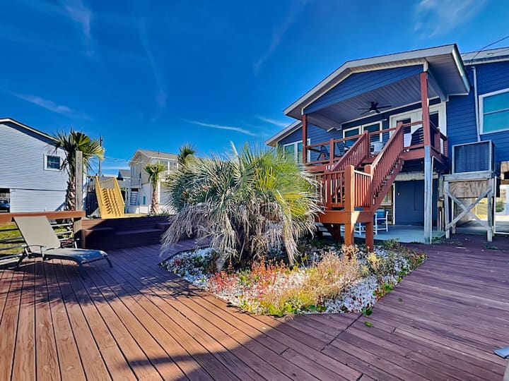 Sea Ya Beaches | Canalfront + Covered Porch! - Hampstead, NC