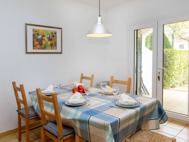 Pals Haus Rome by Interhome gallery image 3