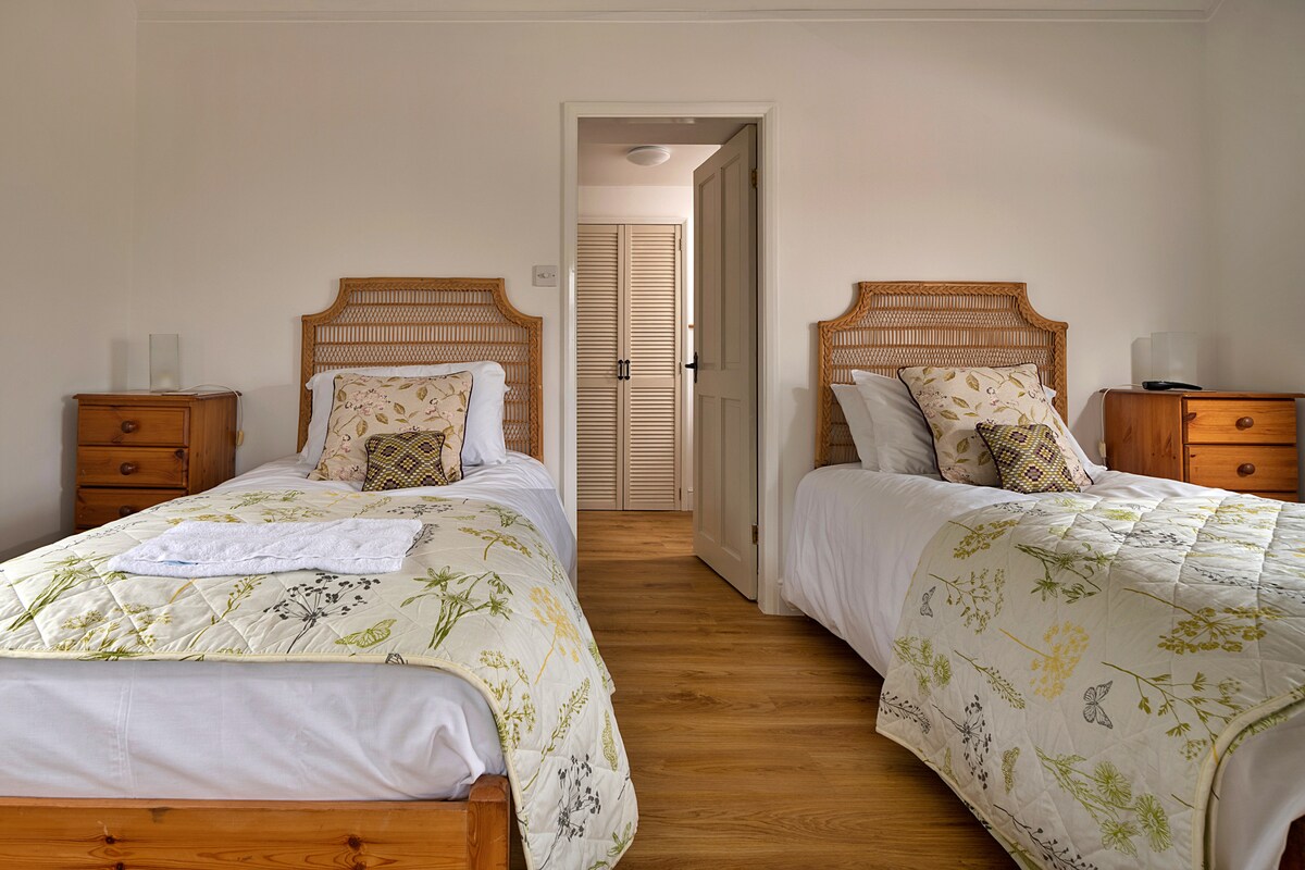 غرفة النوم 2