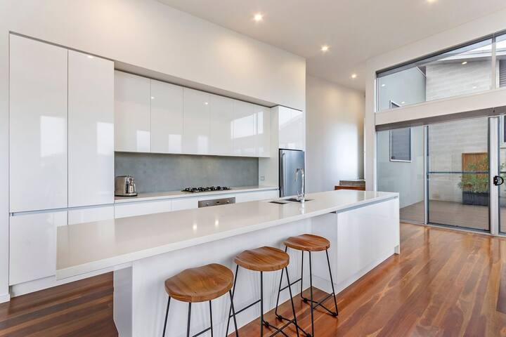 River Reveal gallery image 5