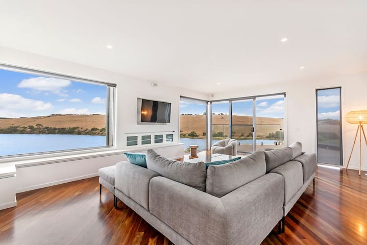 River Reveal gallery image 2