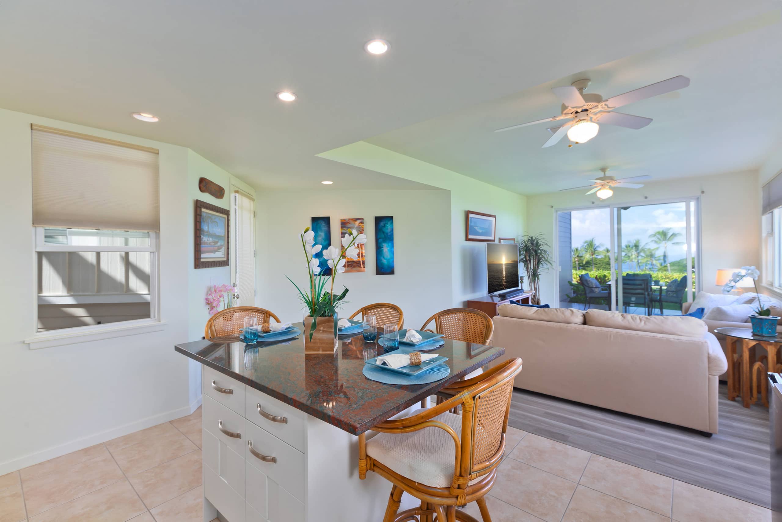 Condo in Kailua-Kona · ★4.89 · 2 bedrooms · 6 beds · 2.5 private baths - Image 4