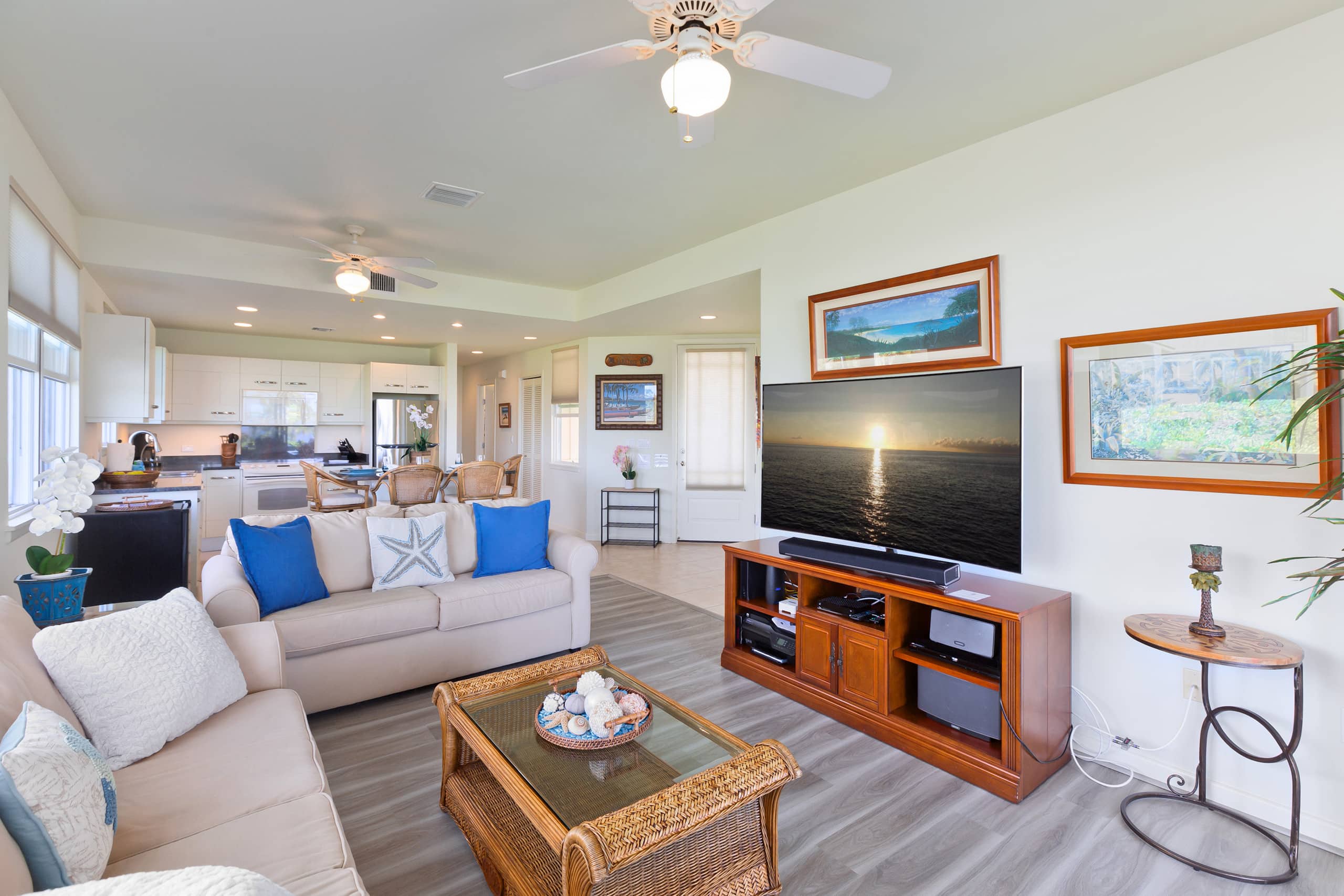 Condo in Kailua-Kona · ★4.89 · 2 bedrooms · 6 beds · 2.5 private baths - Image 10