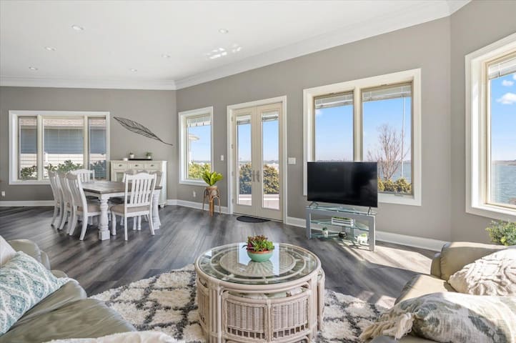 Coastal Life Vacations managed Airbnb listing 2