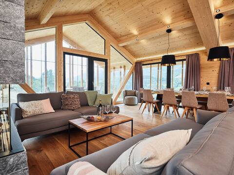 Premium Chalet with 5 bedrooms and sauna & pool