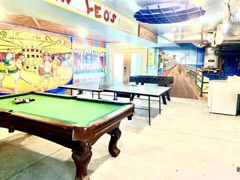 Salty Life- 8Bed 3bath, GameRoom&RooftopDeck! Beac