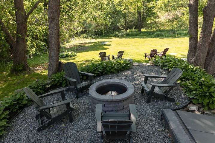 Family Getaway Bridal gathering Retreat 13 gallery image 4