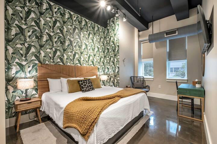 Modern Suite 6BR by Maddox Hotel gallery image 3