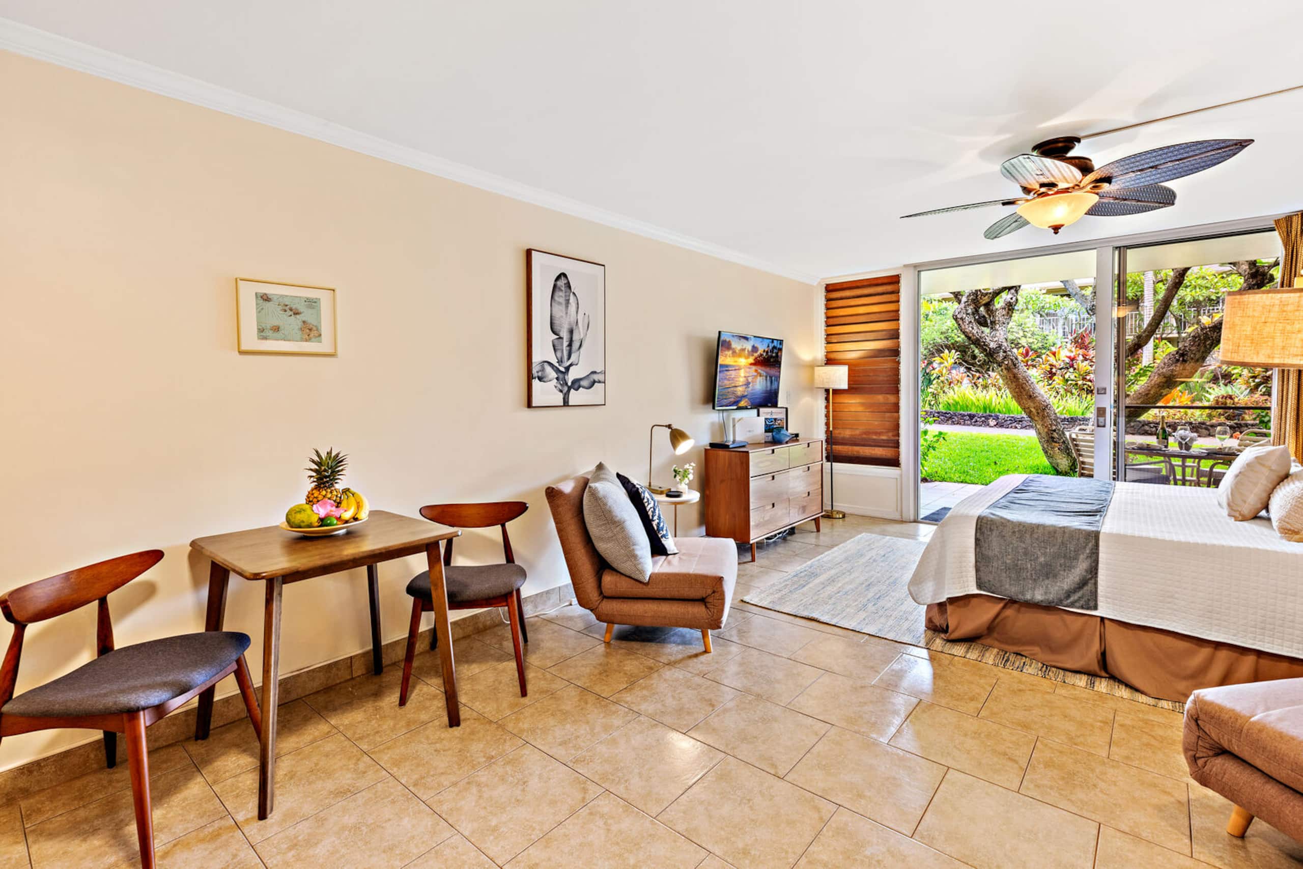 Condo in Lahaina · ★4.82 · 1 bedroom · 1 bed · 1 private bath - Image 7