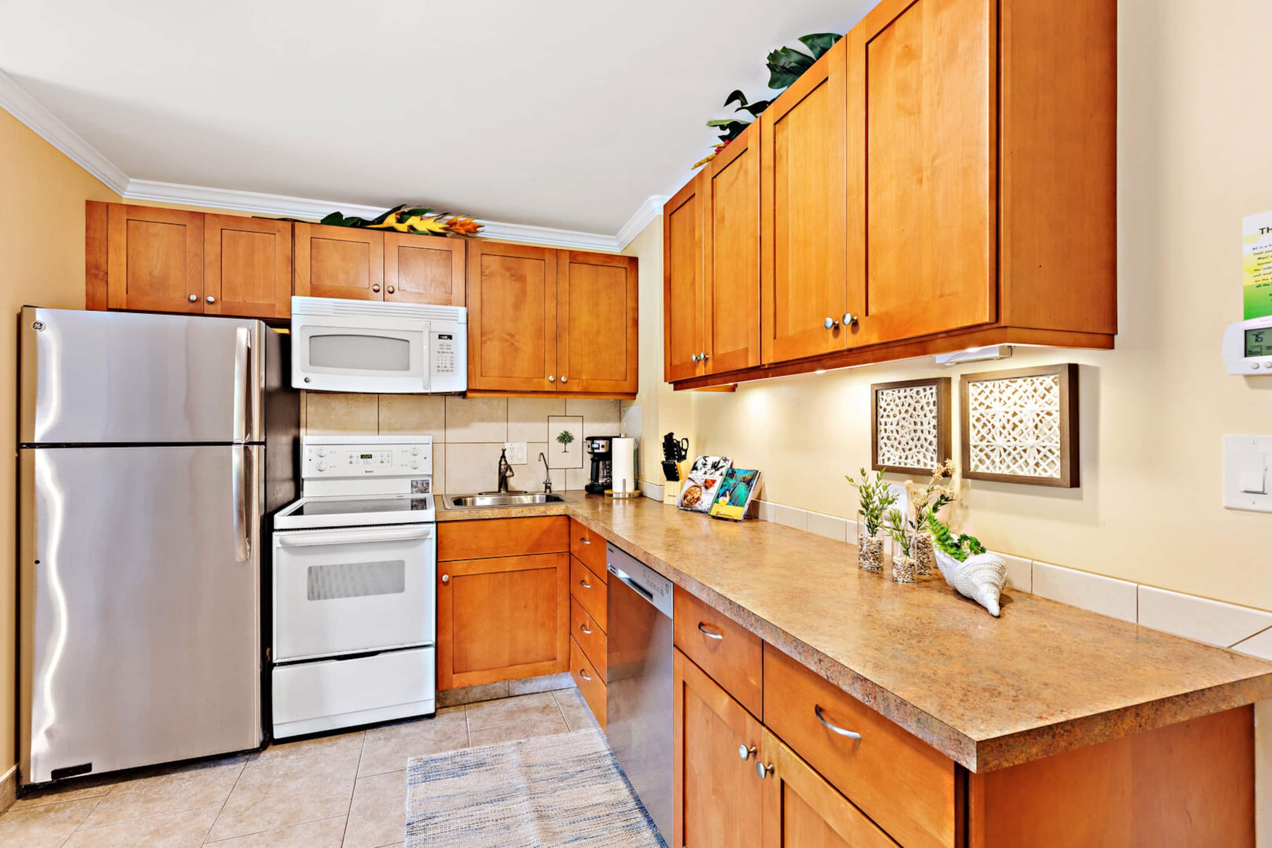 Condo in Lahaina · ★4.82 · 1 bedroom · 1 bed · 1 private bath - Image 11