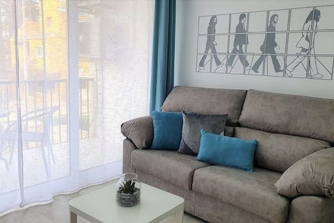 Stylish Apartments Tropicana III 1st Line of Sea