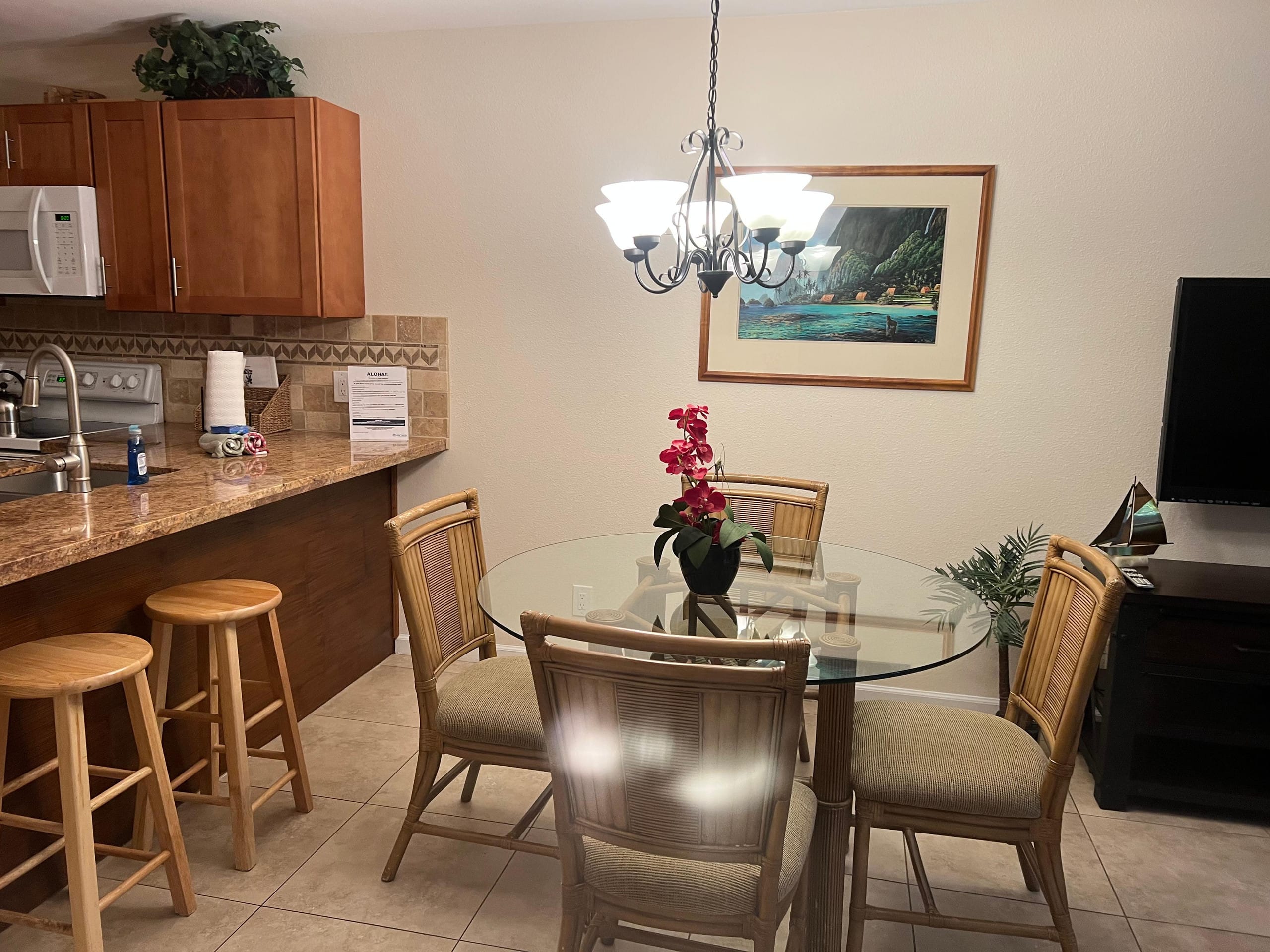 Beautiful 1 Bed 2 Bath Condo at Maui Kamaole - Image 17