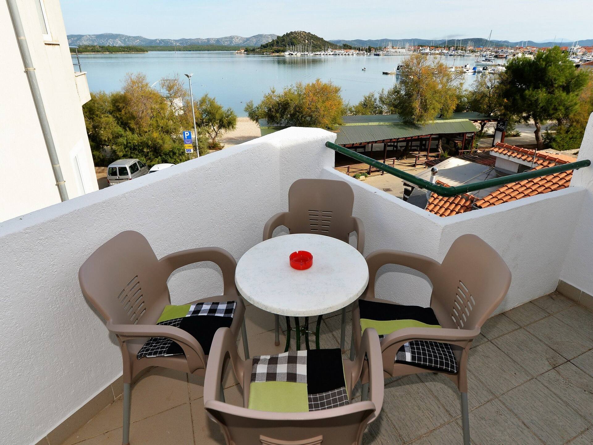 Apartments Helena - Superior Ein-Zimmer-Wohnung mit Balkon und Meerblick