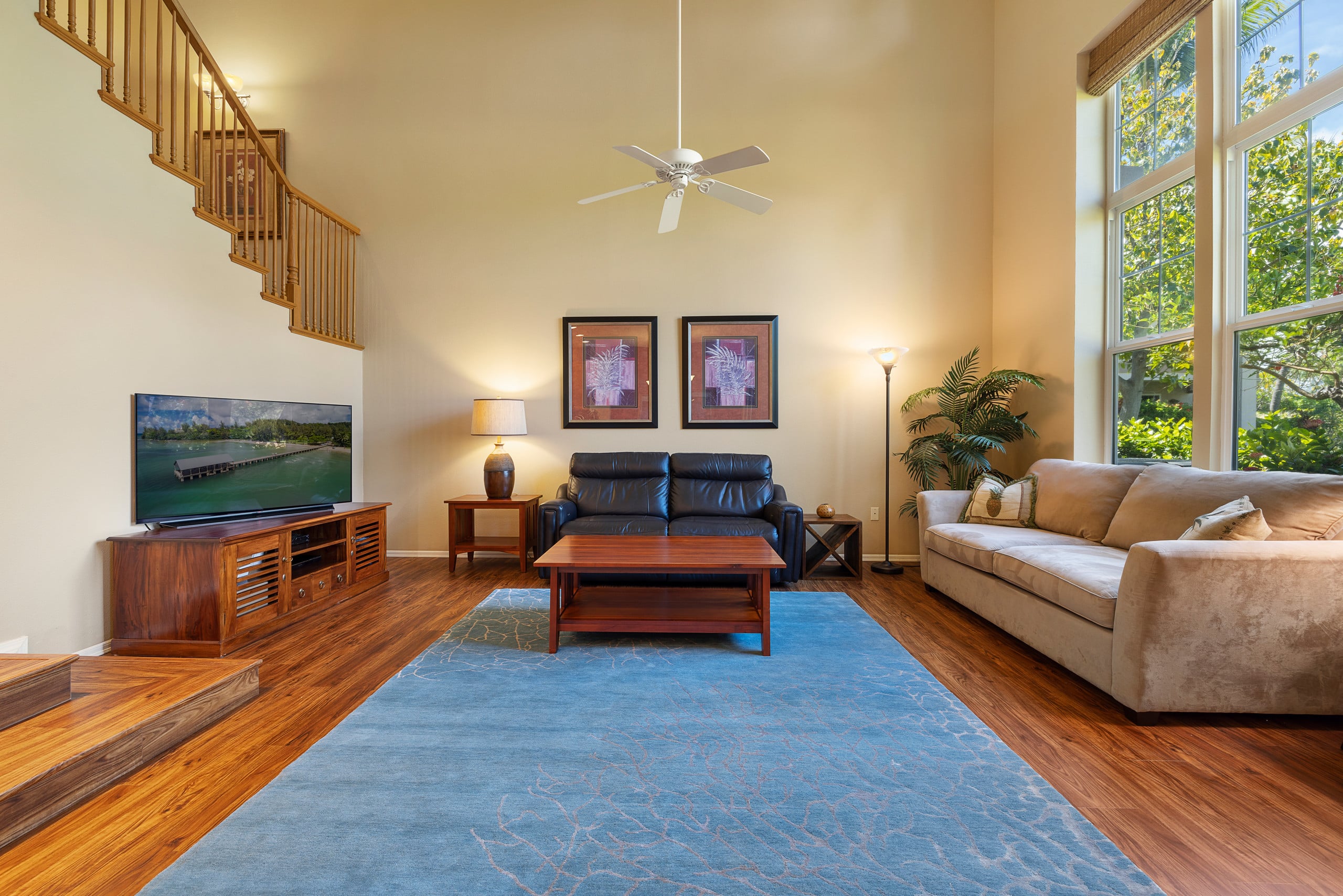 Beautiful 2 bdrm townhome at Colony Villas - Photo 2